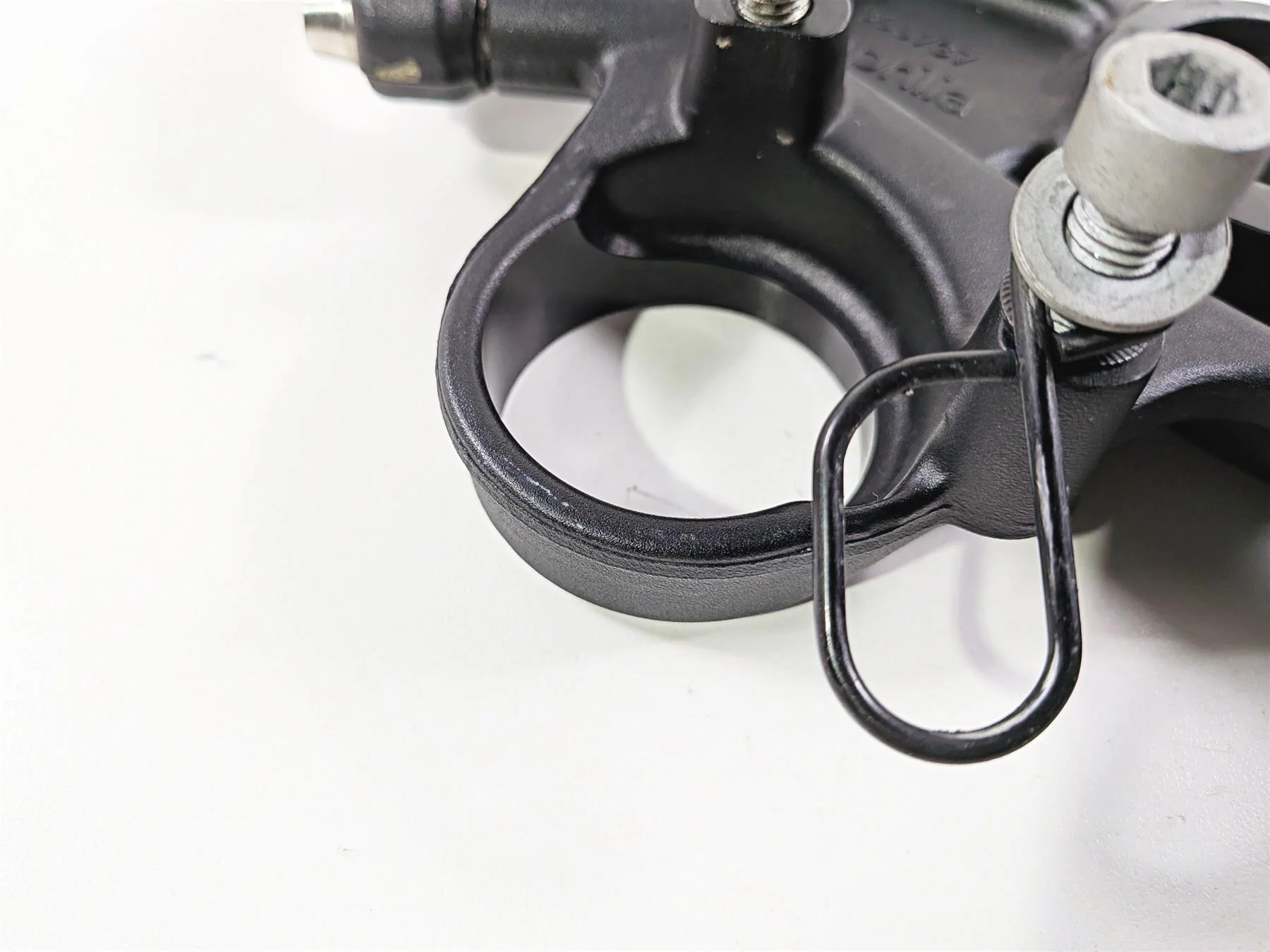 2018 Aprilia RSV4 RR Upper Triple Tree Steering Clamp 2B003830 858737 - Image 11