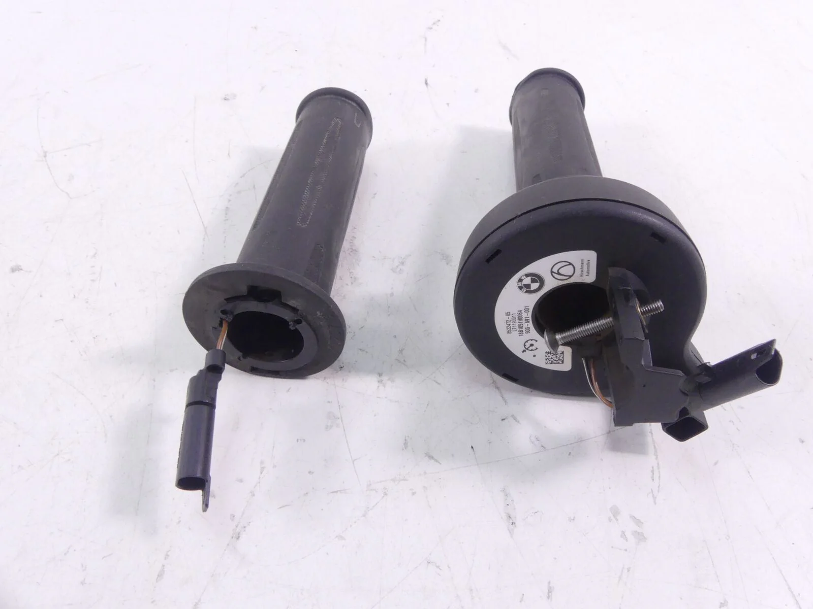 2018 BMW K1600 Bagger Heated Handle Bar E-Throttle Grip Grab Set 61318522472
