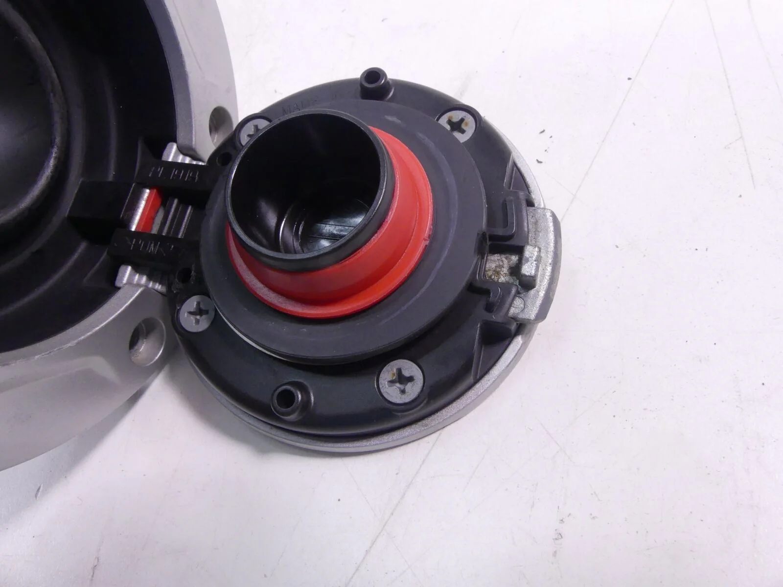 2018 BMW K1600 Bagger Keyless Key Less Ride Fuel Gas Petrol Tank Cap 16118549495 - Image 8