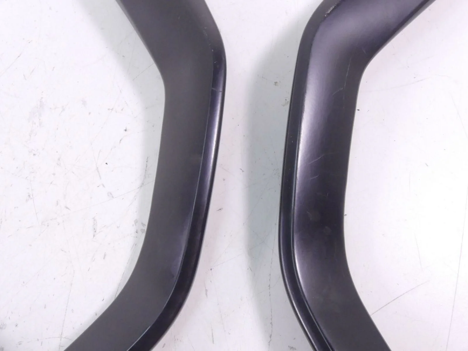 2018 BMW K1600 Bagger Rear Passenger Grip Grab Handle Set 46548566498 4654856649 - Image 9