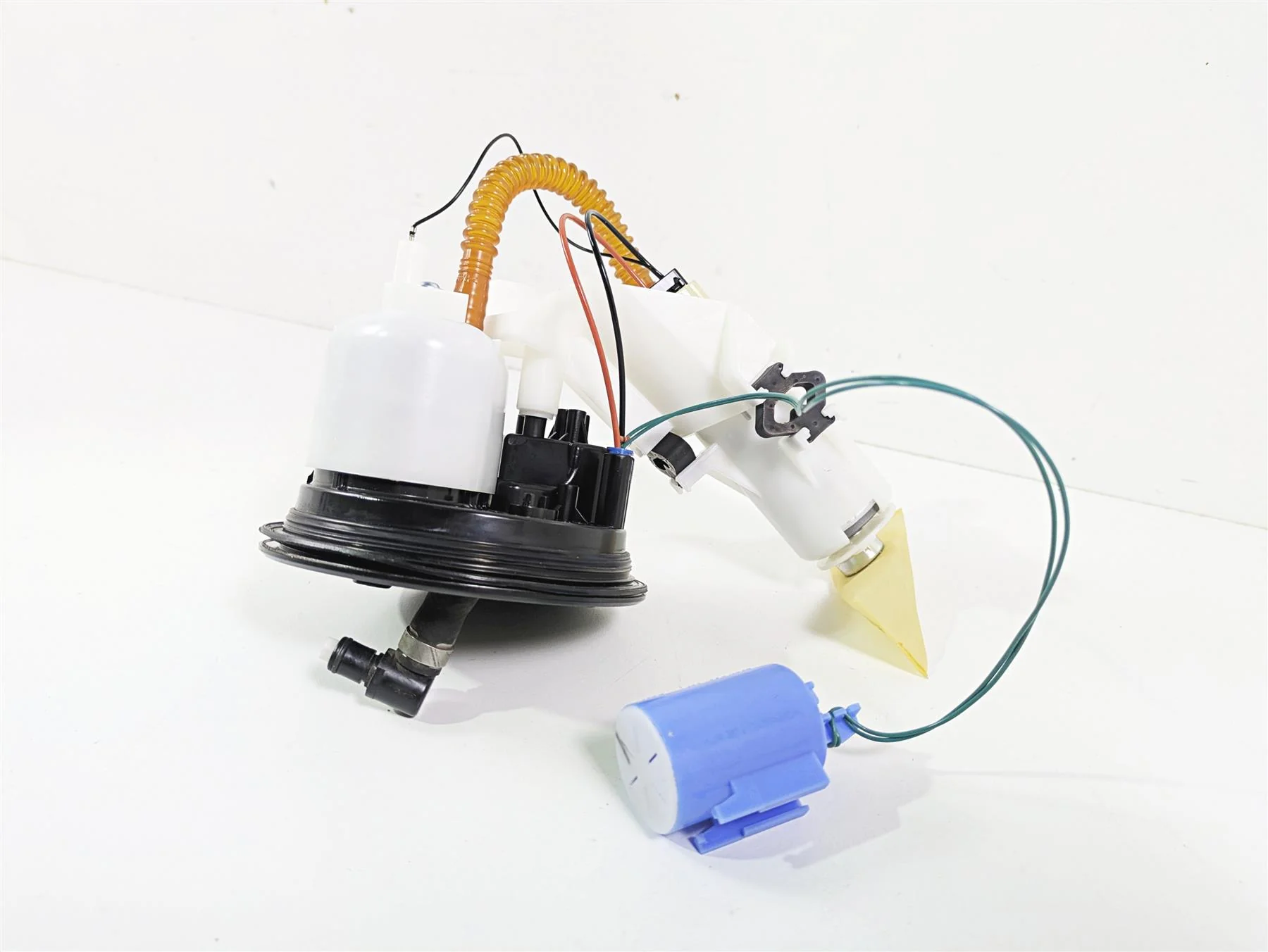 2018 BMW R nineT Urban GS K33 Fuel Gas Petrol Pump - Read 16148564596 - Image 12
