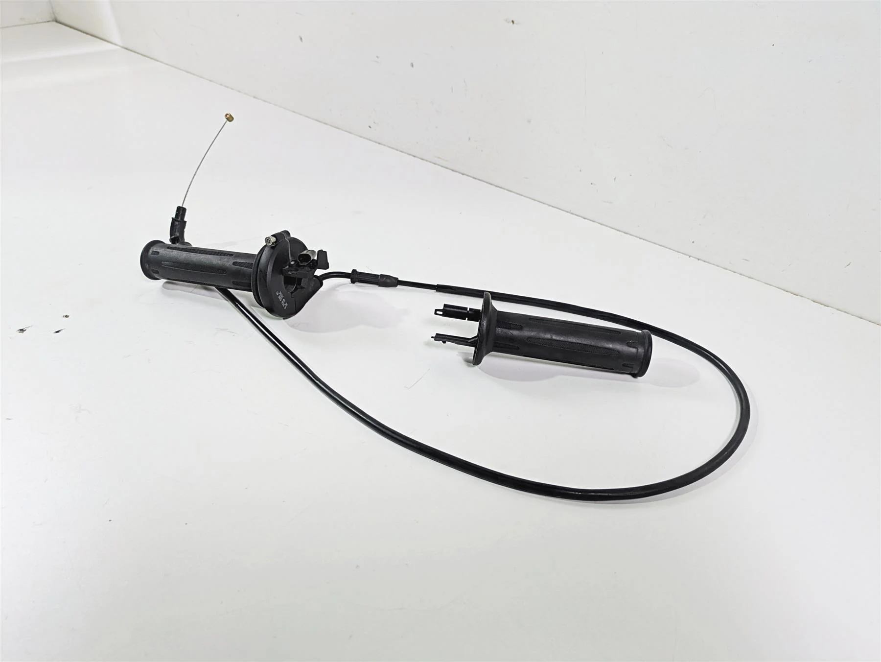 2018 BMW R nineT Urban GS K33 Heated Hand Grip Set 61318565847 61318566508 - Image 11