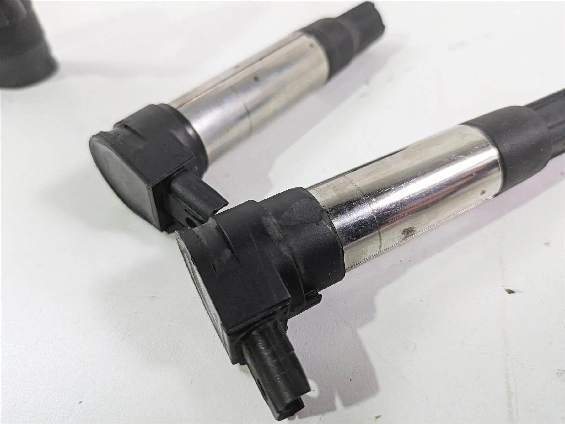 2018 BMW R nineT Urban GS K33 Ignition Coil Stick L-Bow Set 12138560173 - Image 11