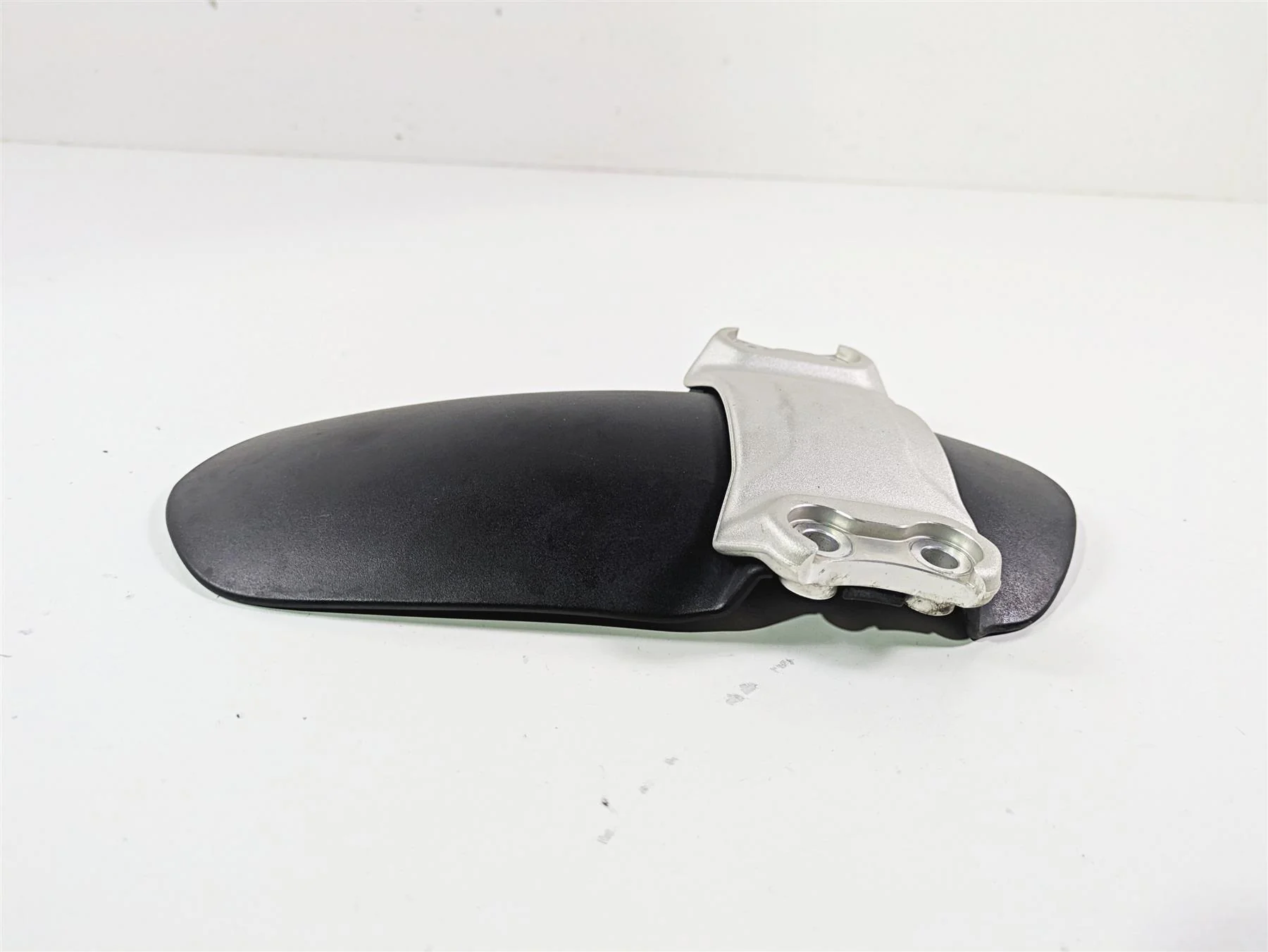 2018 BMW R nineT Urban GS K33 Lower Front Fender Cover & Stabilizer 46618558344 - Image 3