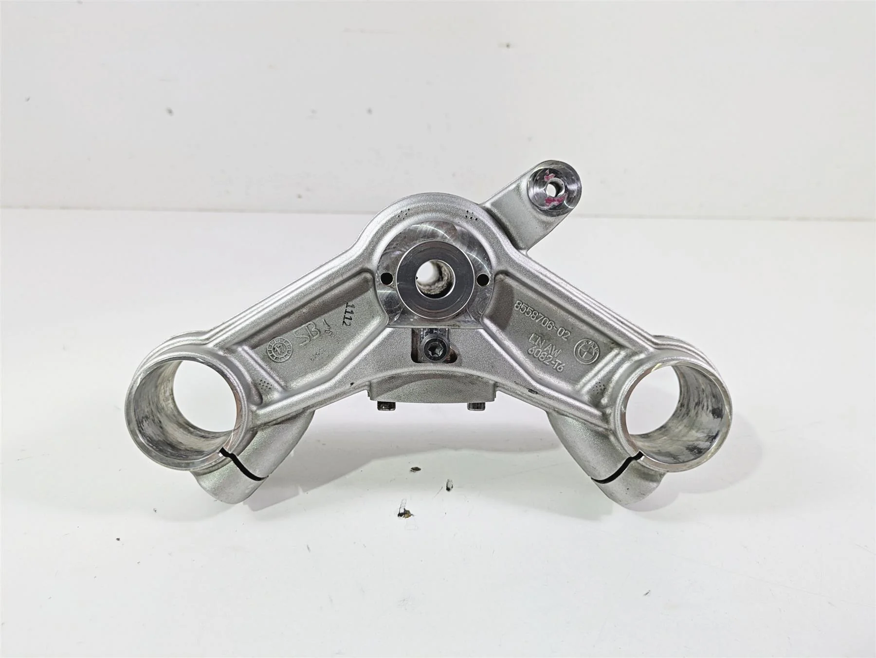 2018 BMW R nineT Urban GS K33 Lower Triple Tree Steering Clamp 31428560399 - Image 6