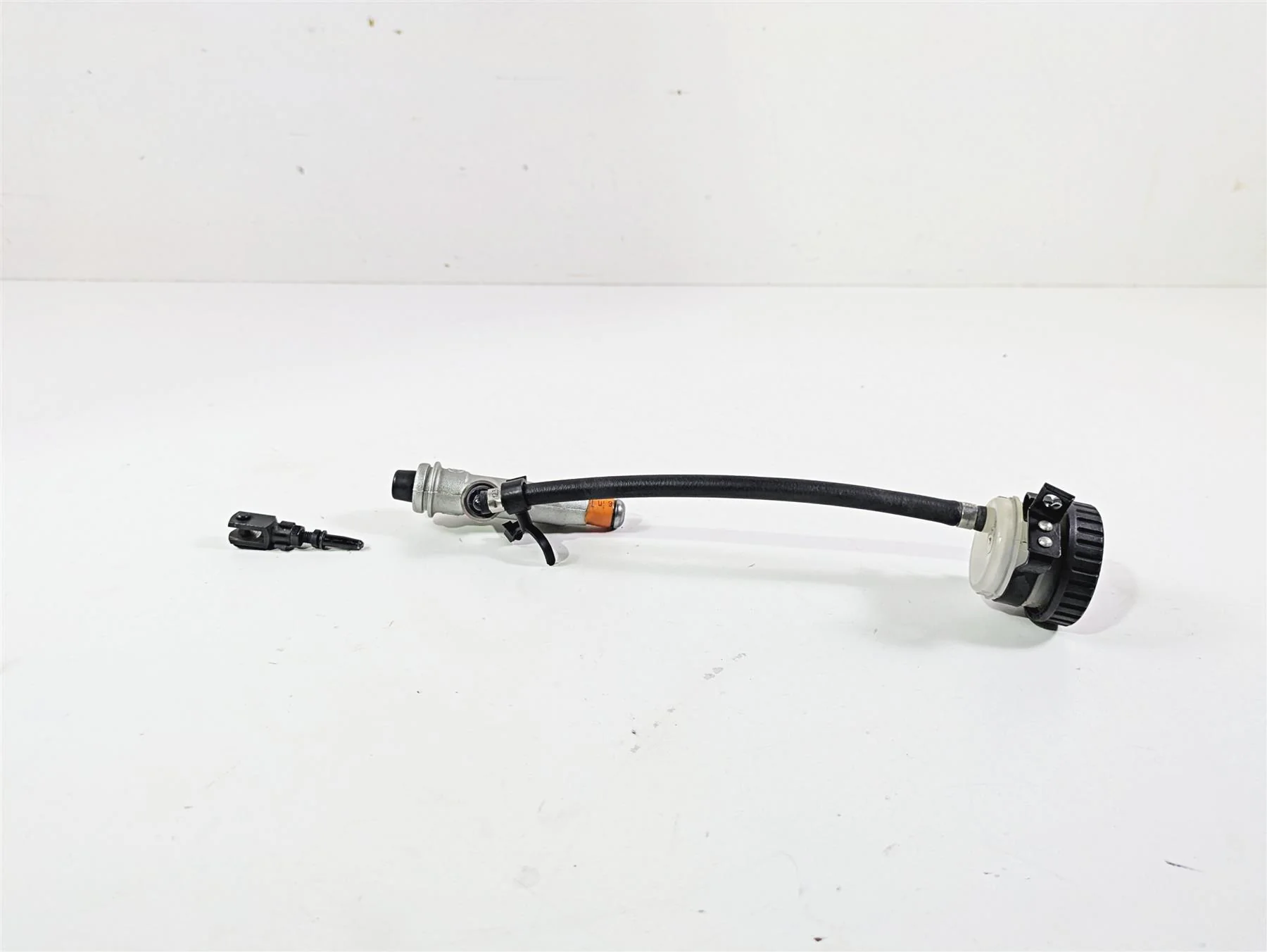 2018 BMW R nineT Urban GS K33 Rear Brembo Brake Master Cylinder 34318529423 - Image 4