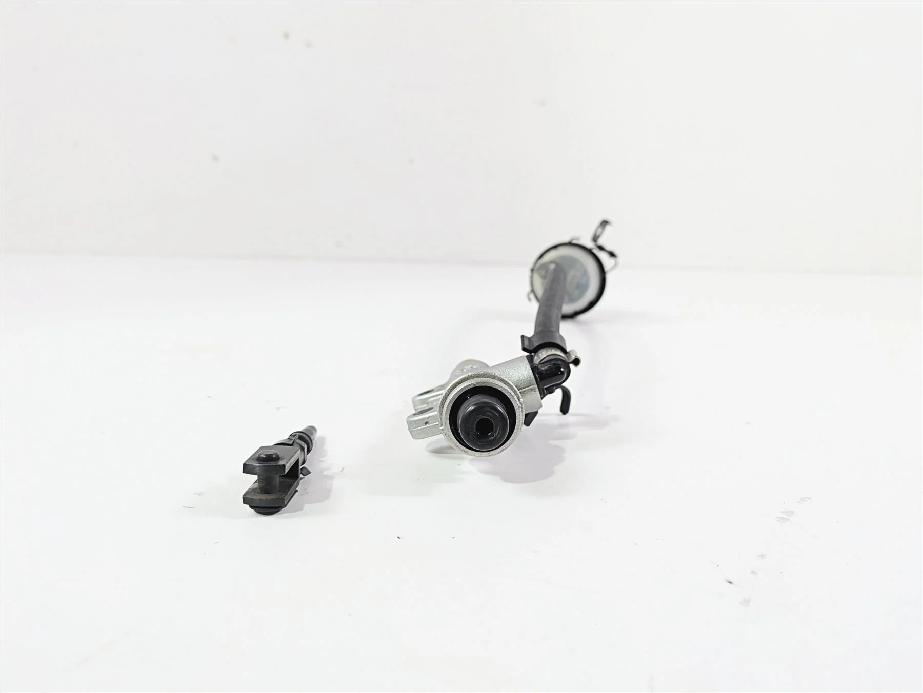 2018 BMW R nineT Urban GS K33 Rear Brembo Brake Master Cylinder 34318529423 - Image 5