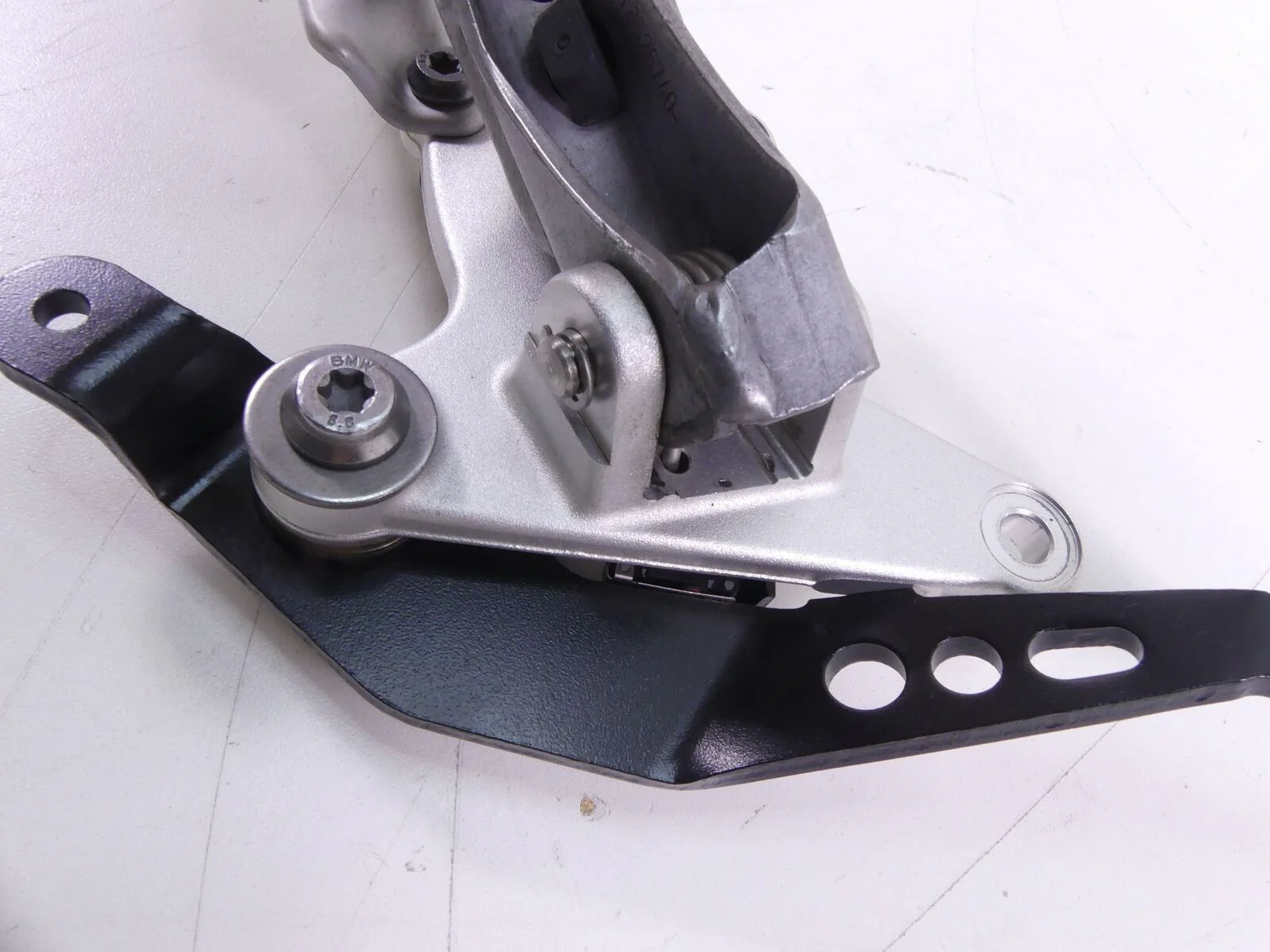 2018 BMW R nineT Urban GS K33 Right Front Footpeg & Brake Pedal 46718558718 - Image 7