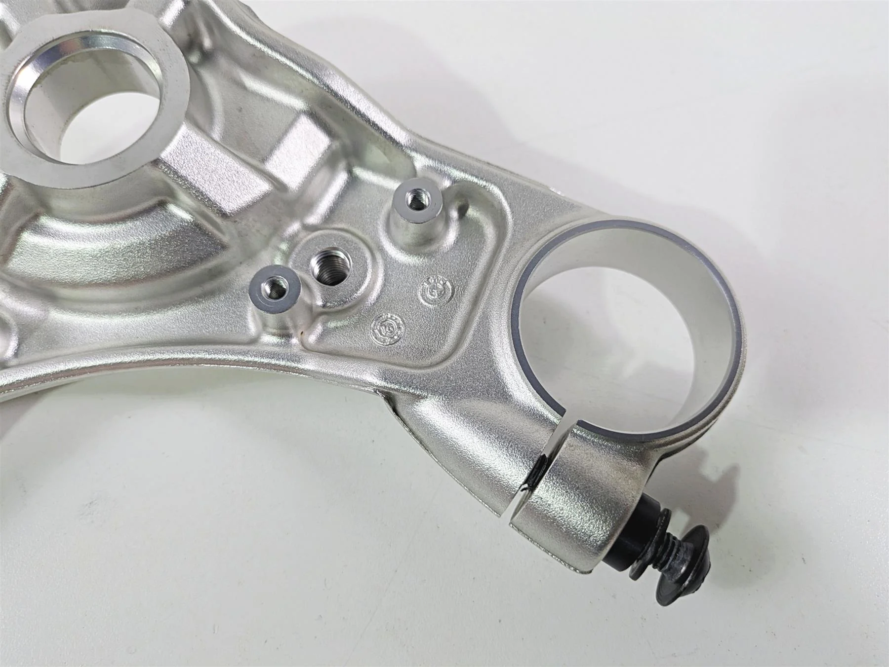 2018 BMW R nineT Urban GS K33 Upper Triple Tree Steering Clamp 31428558709 - Image 8