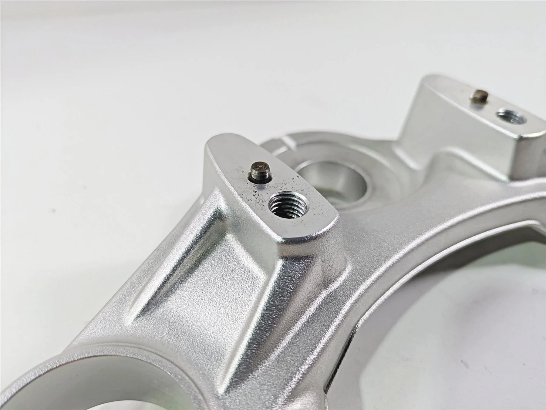 2018 BMW R nineT Urban GS K33 Upper Triple Tree Steering Clamp 31428558709 - Image 9
