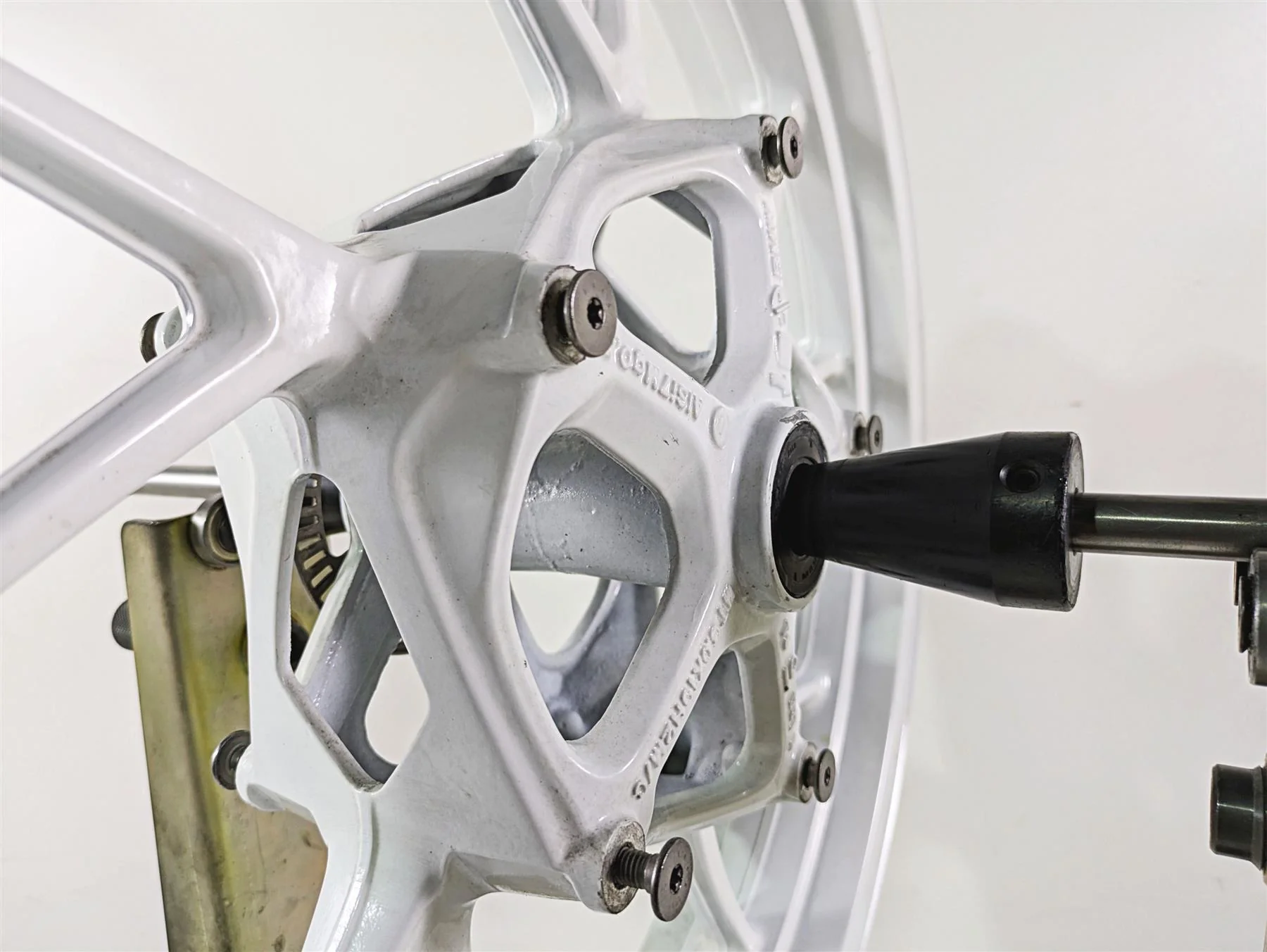 2018  BMW R1200GS GSW K50 19x3 Front Wheel Cast Rim - Read 36318534804 - Image 7