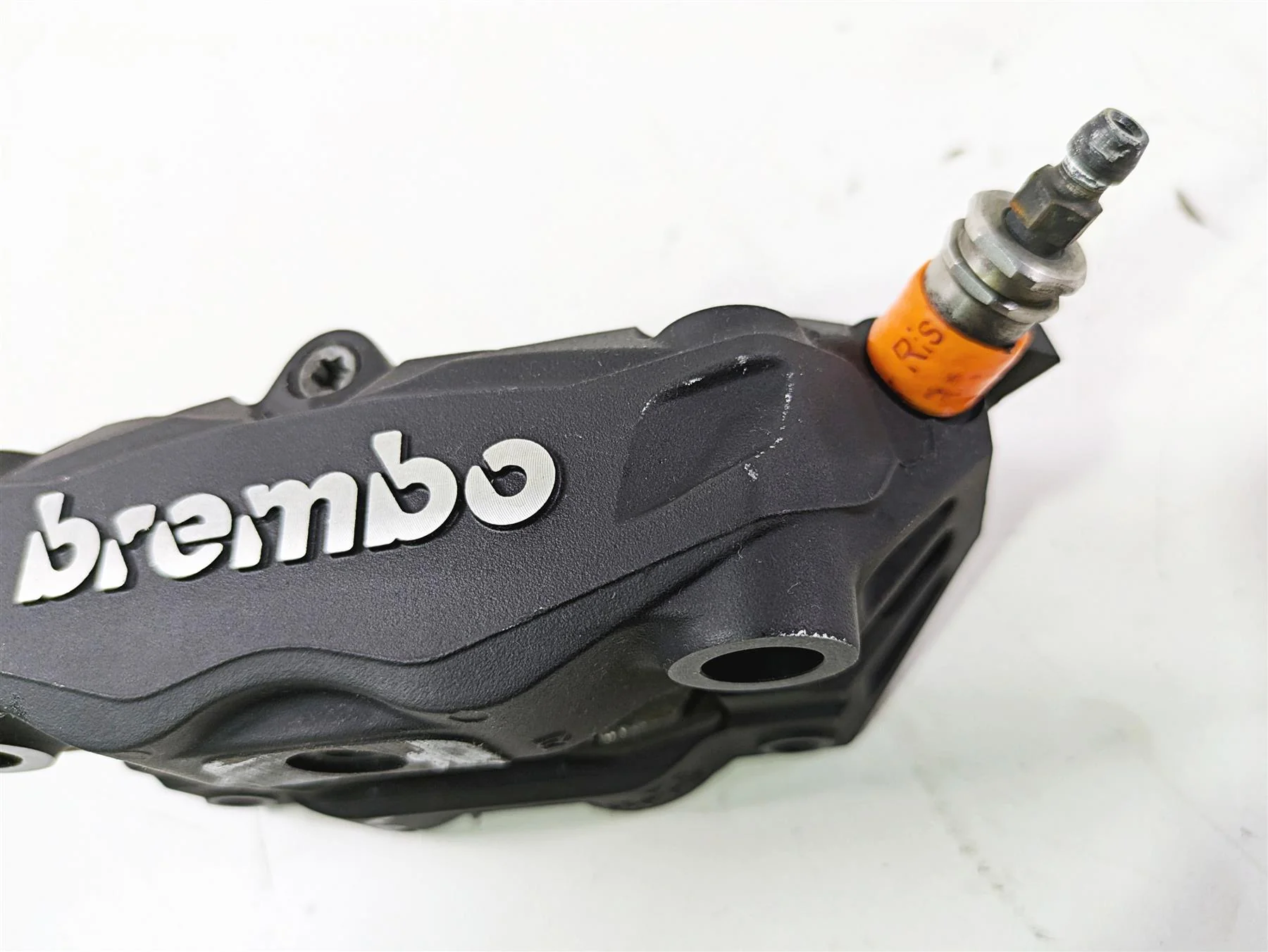 2018  BMW R1200GS GSW K50 Brembo Front Brake Caliper Set 34118556205 34118556206 - Image 11