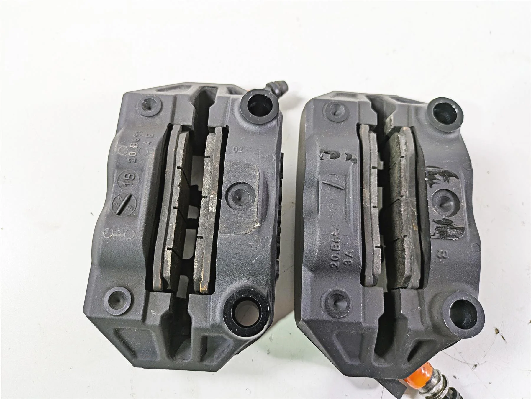2018  BMW R1200GS GSW K50 Brembo Front Brake Caliper Set 34118556205 34118556206 - Image 6