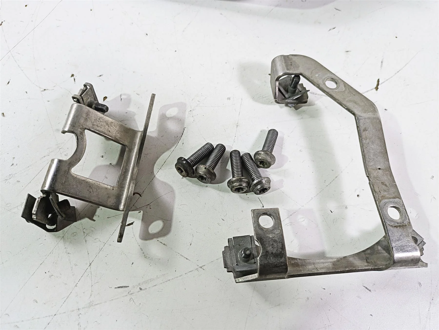 2018  BMW R1200GS GSW K50 Engine Guard Skidplate + Hardware Set 11848532939 - Image 4