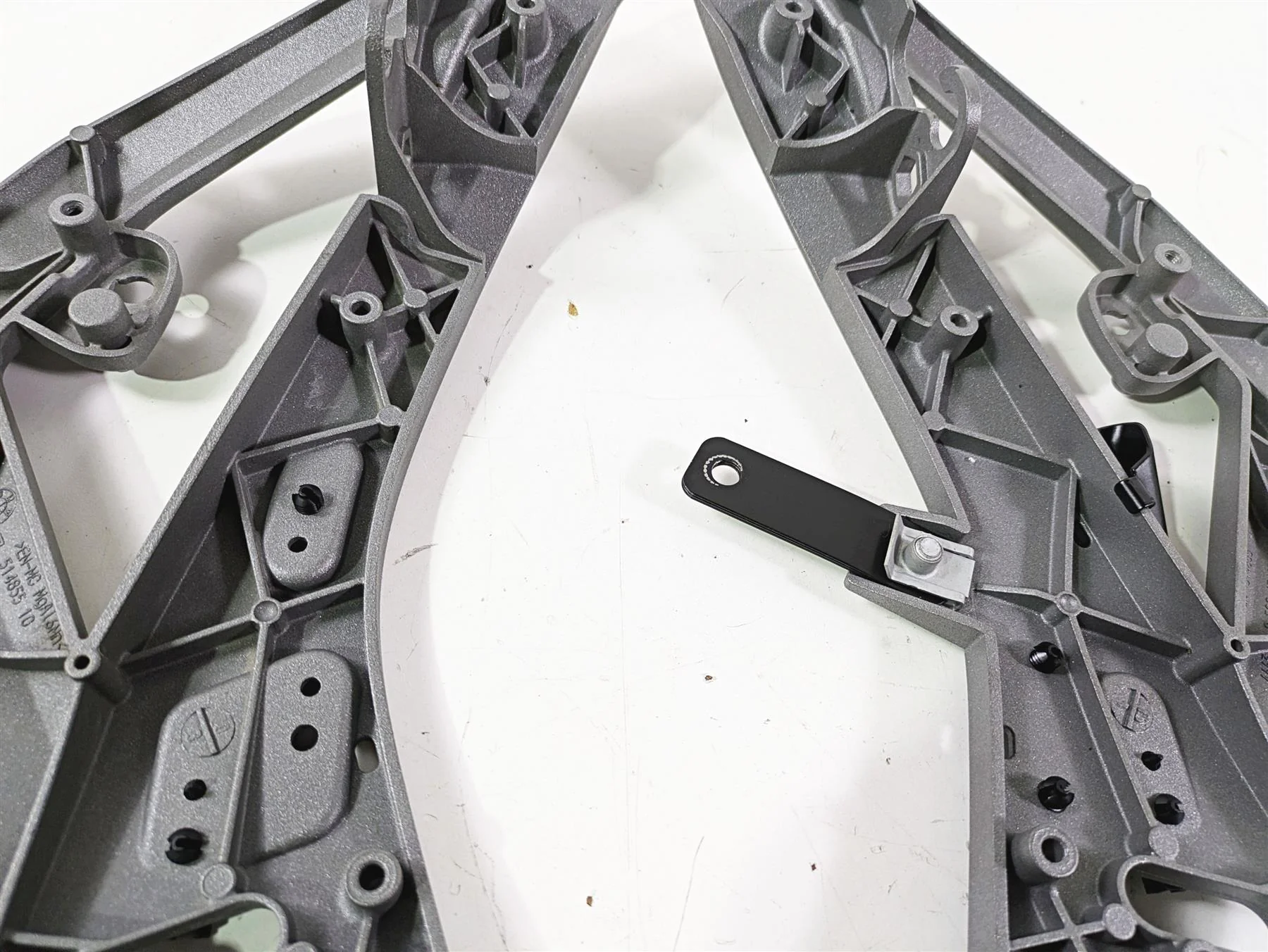 2018  BMW R1200GS GSW K50 Front Carrier Support Center Stay 46638528673 - Image 5