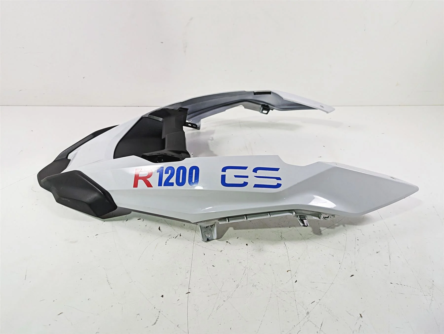 2018  BMW R1200GS GSW K50 Front Upper Fender 46618560646