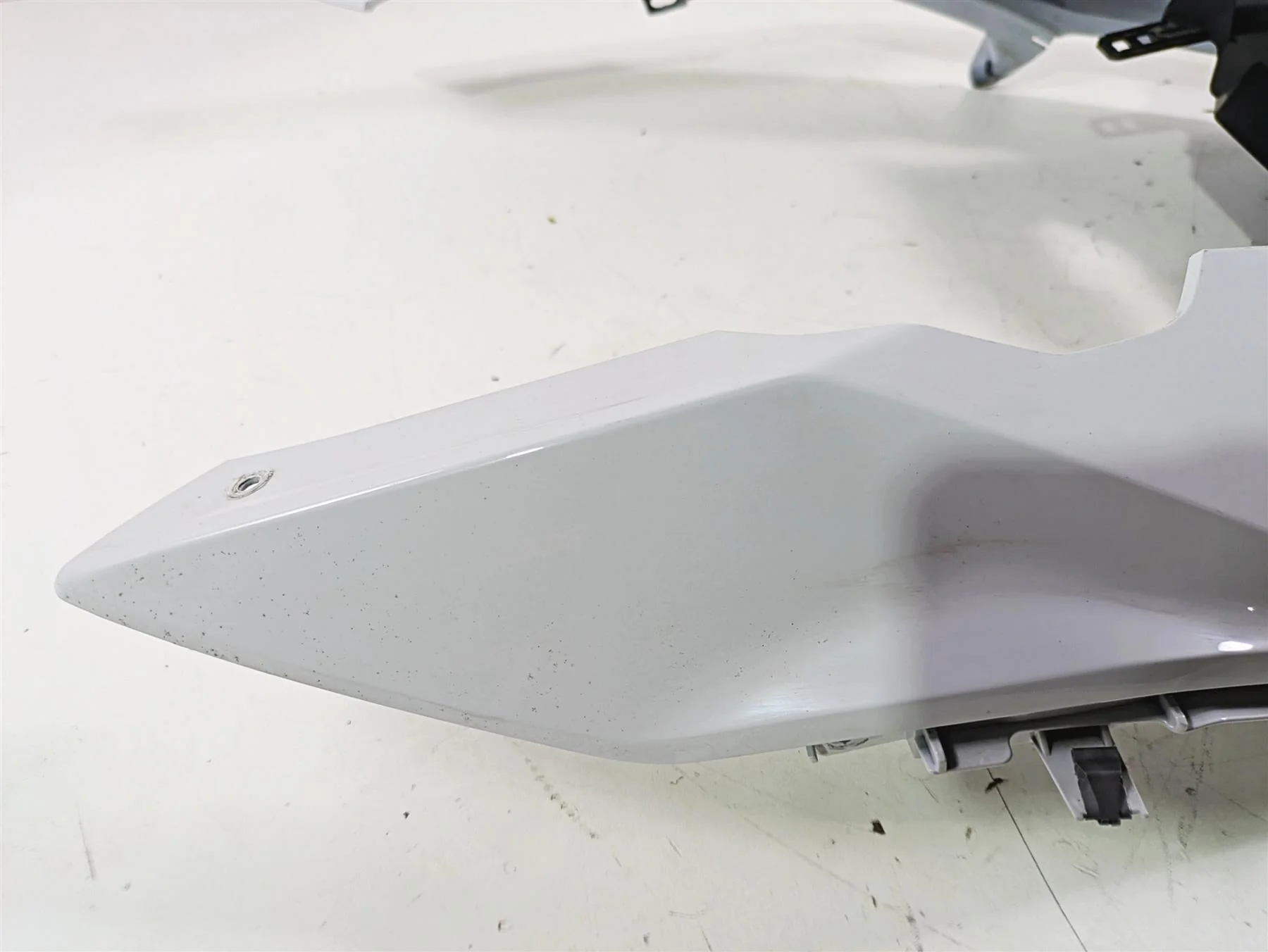 2018  BMW R1200GS GSW K50 Front Upper Fender 46618560646 - Image 11