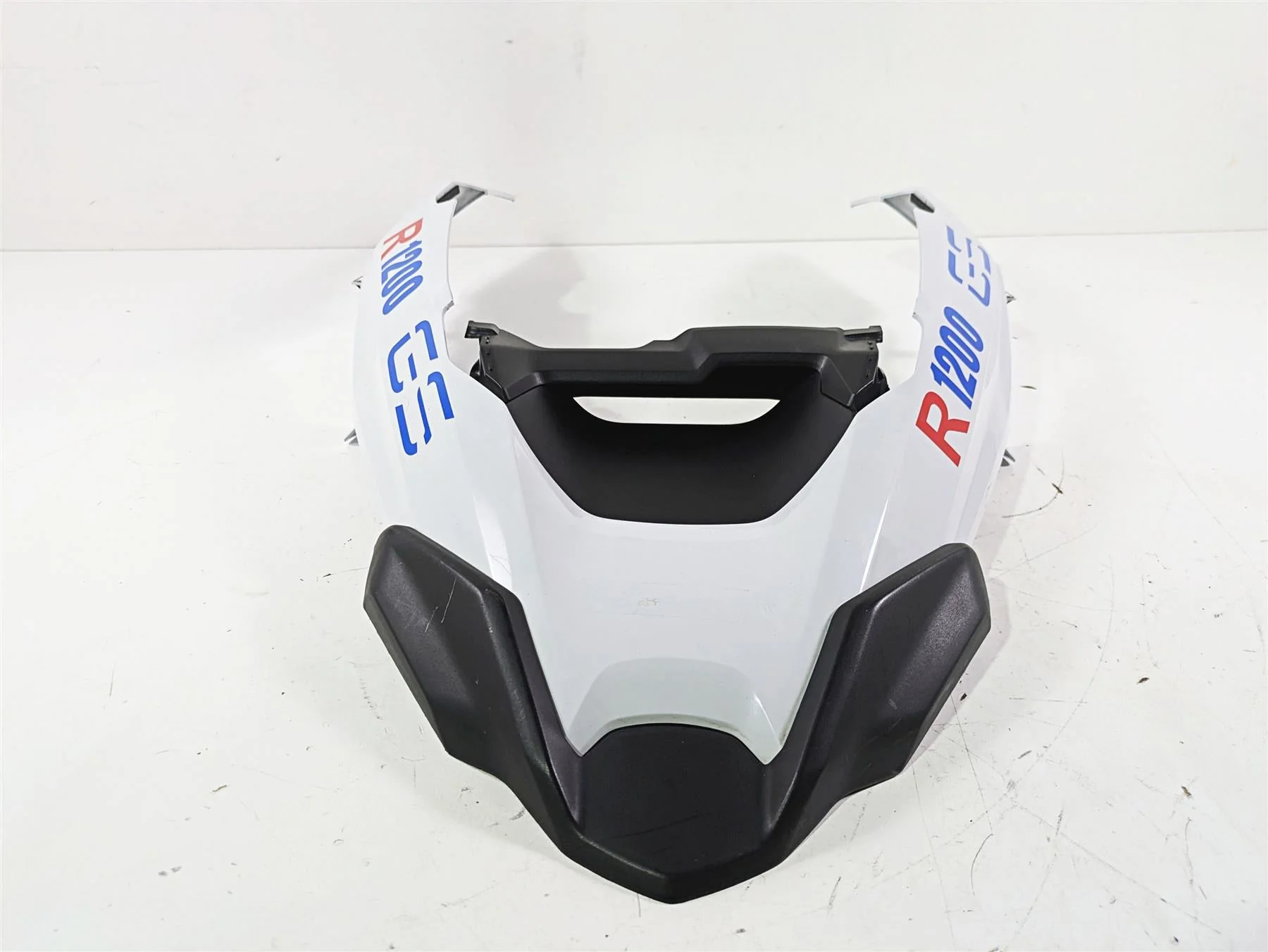 2018  BMW R1200GS GSW K50 Front Upper Fender 46618560646 - Image 12