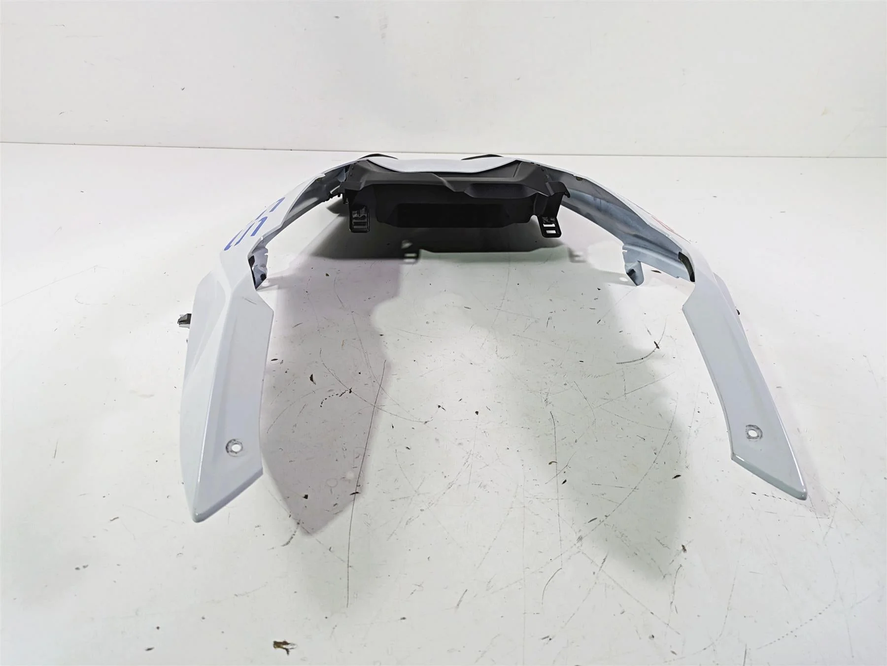 2018  BMW R1200GS GSW K50 Front Upper Fender 46618560646 - Image 2