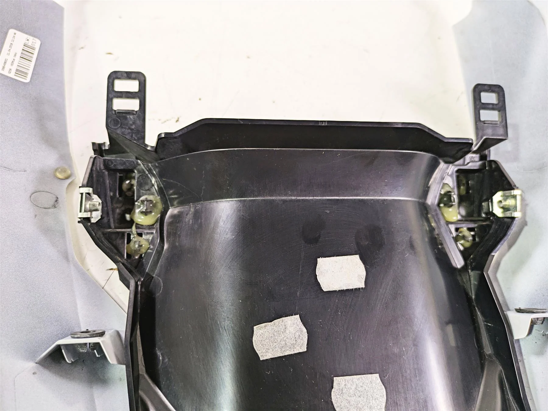 2018  BMW R1200GS GSW K50 Front Upper Fender 46618560646 - Image 5