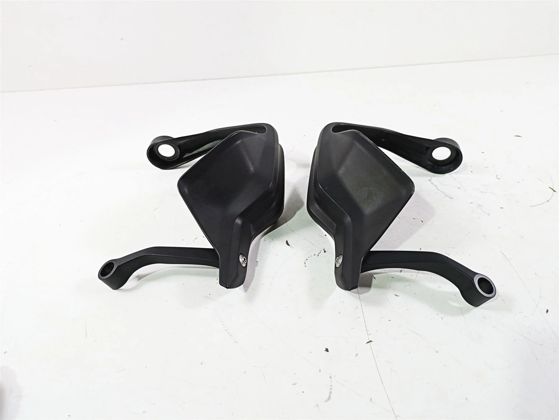2018 BMW R1200GS GSW K50 Hand Guard & Mounts Set 46638523431 46638523432 - Image 2