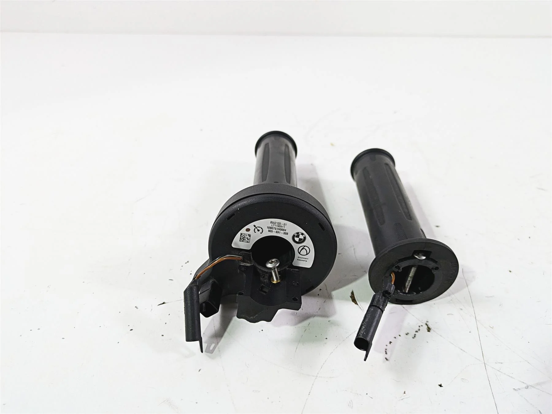 2018  BMW R1200GS GSW K50 Heated Hand Grip Set 61318552117 61318552120 - Image 4