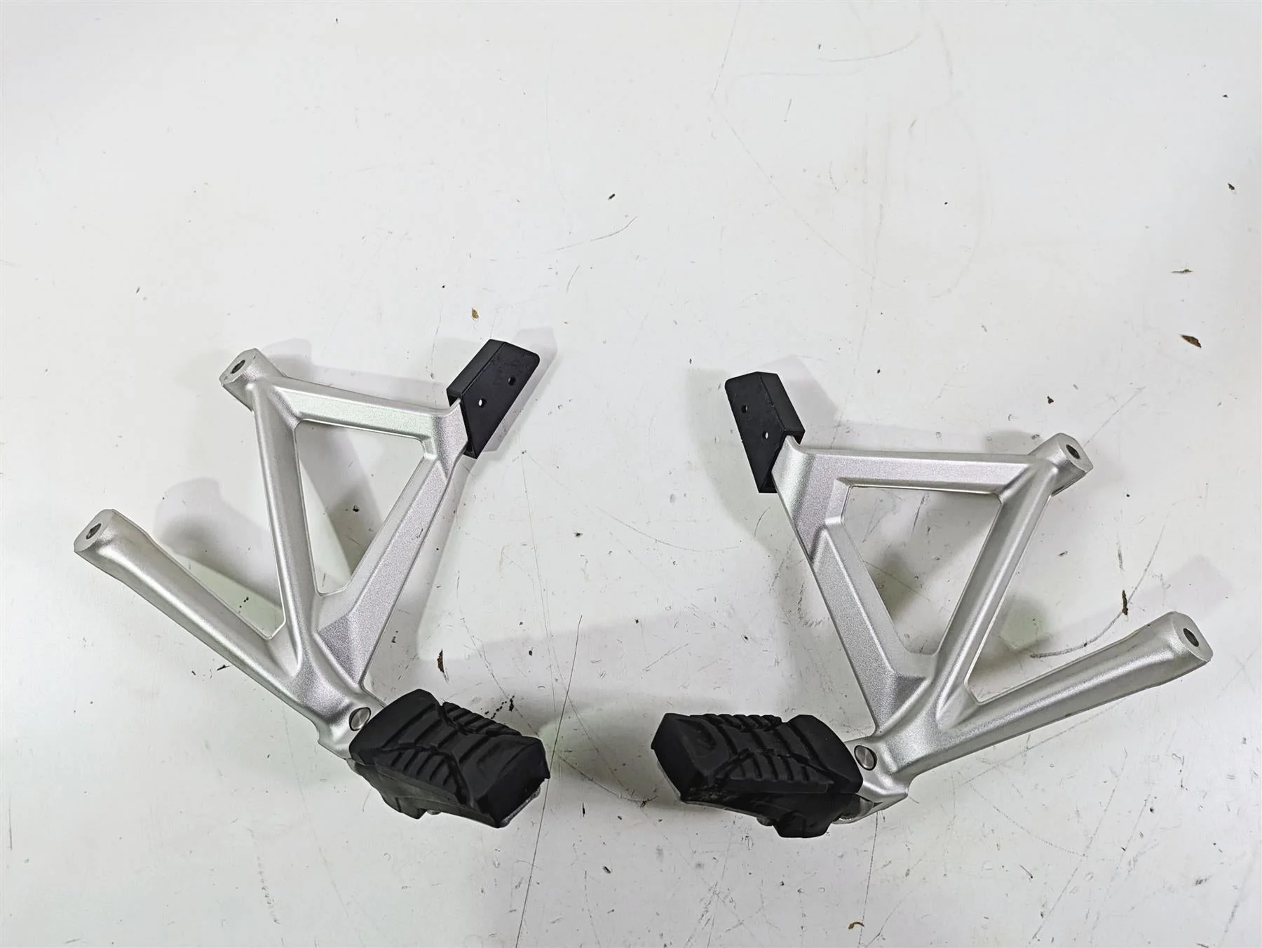 2018  BMW R1200GS GSW K50 Rear Passenger Footpeg Set 46718528793 46718528794