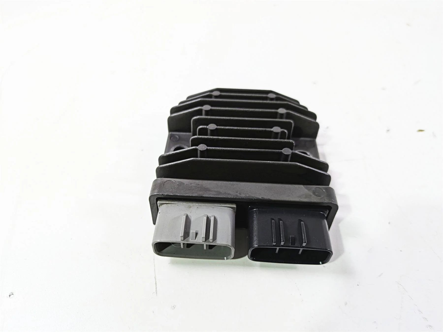 2018  BMW R1200GS GSW K50 Rectifier Voltage Regulator FH020AB 12318523367