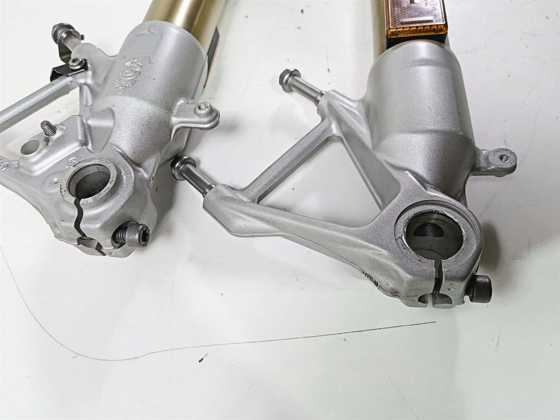 2018  BMW R1200GS GSW K50 Straight Front Fork Leg Set 31428393003 31428393004 - Image 3