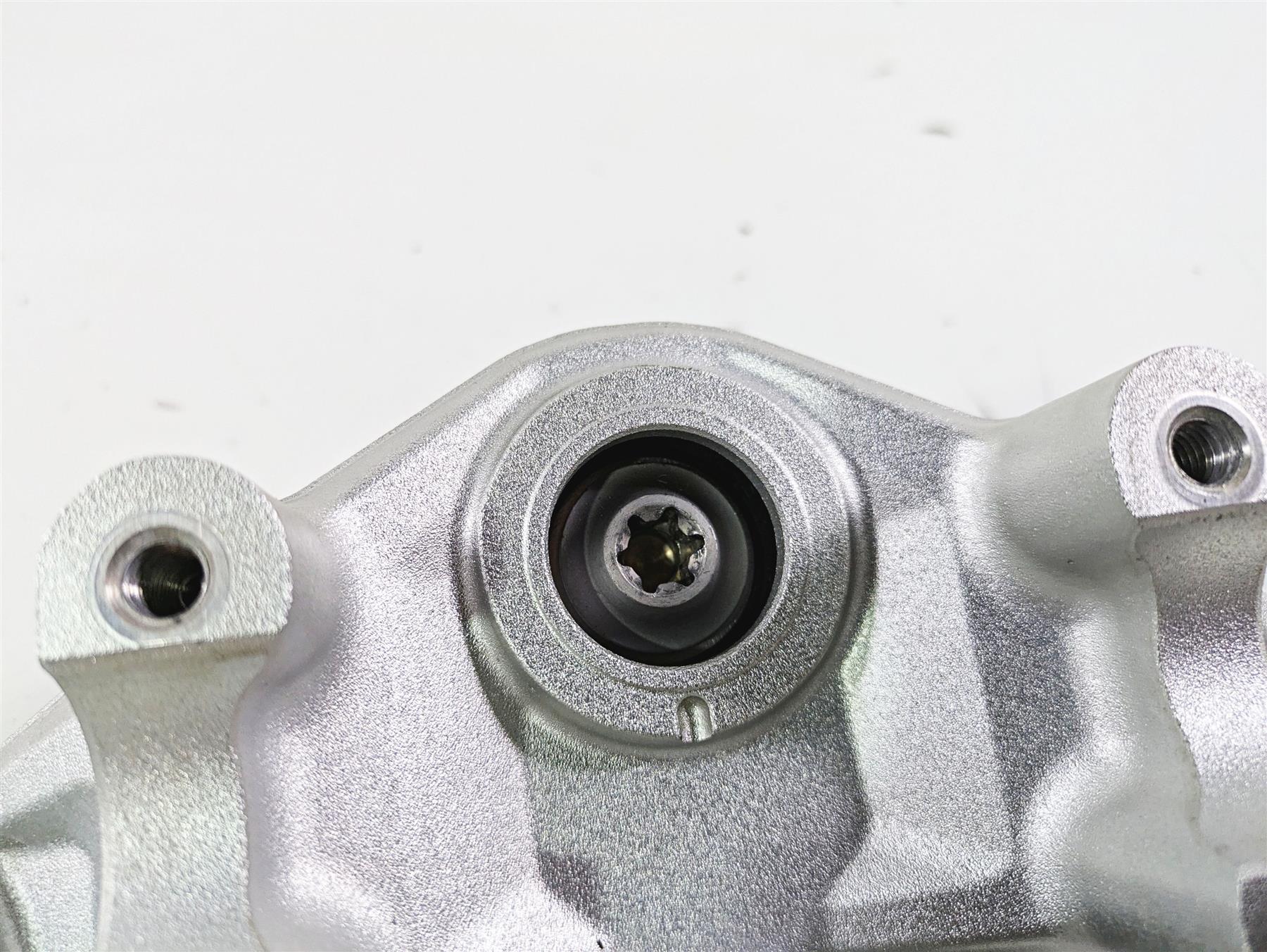 2018  BMW R1200GS GSW K50 Upper Triple Tree Steering Clamp 31428555849 - Image 8