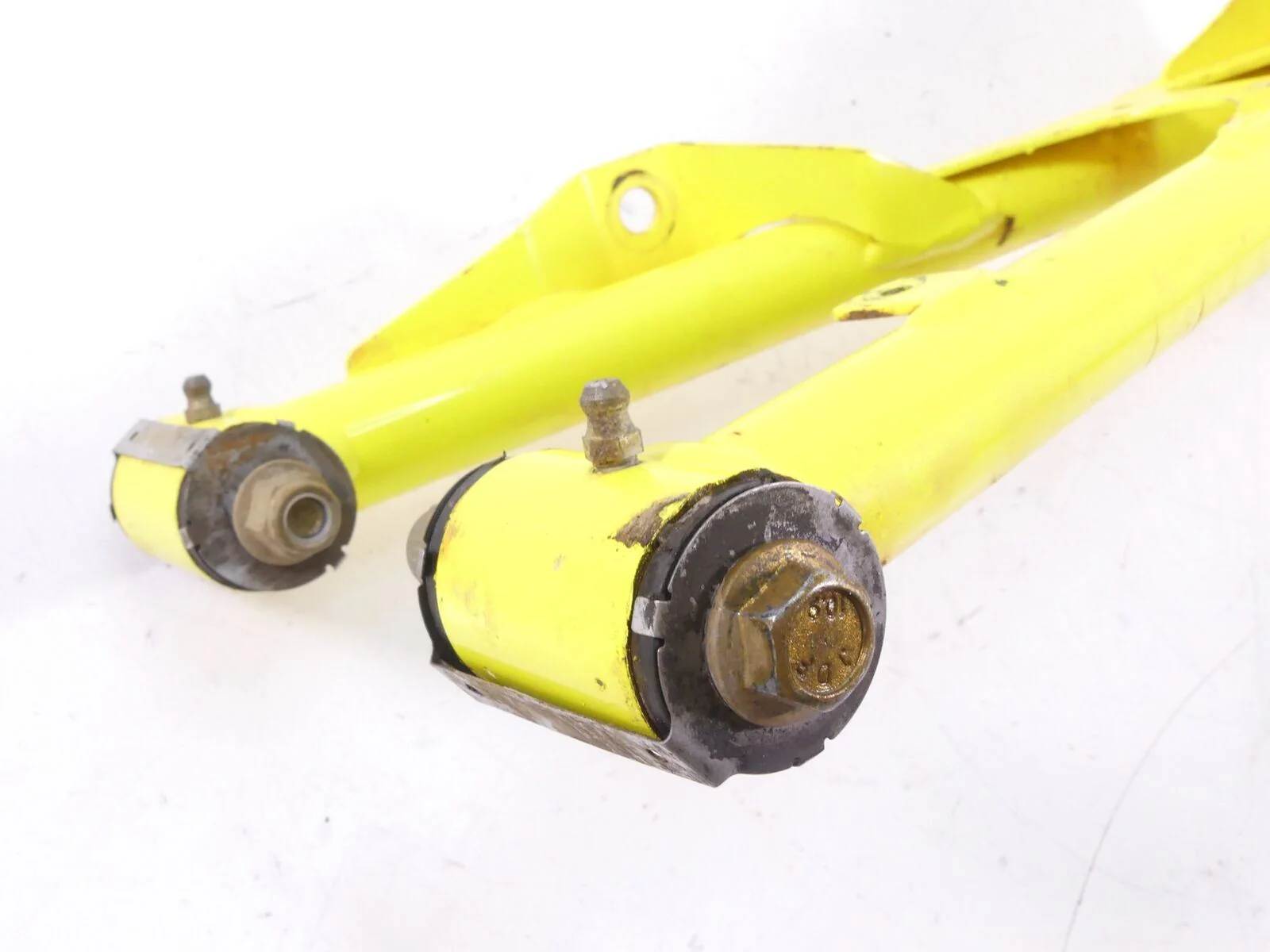 2018 Can-Am Maverick 1000R XMR Front Left Upper Control Arm & Spindle 706202935 - Image 8