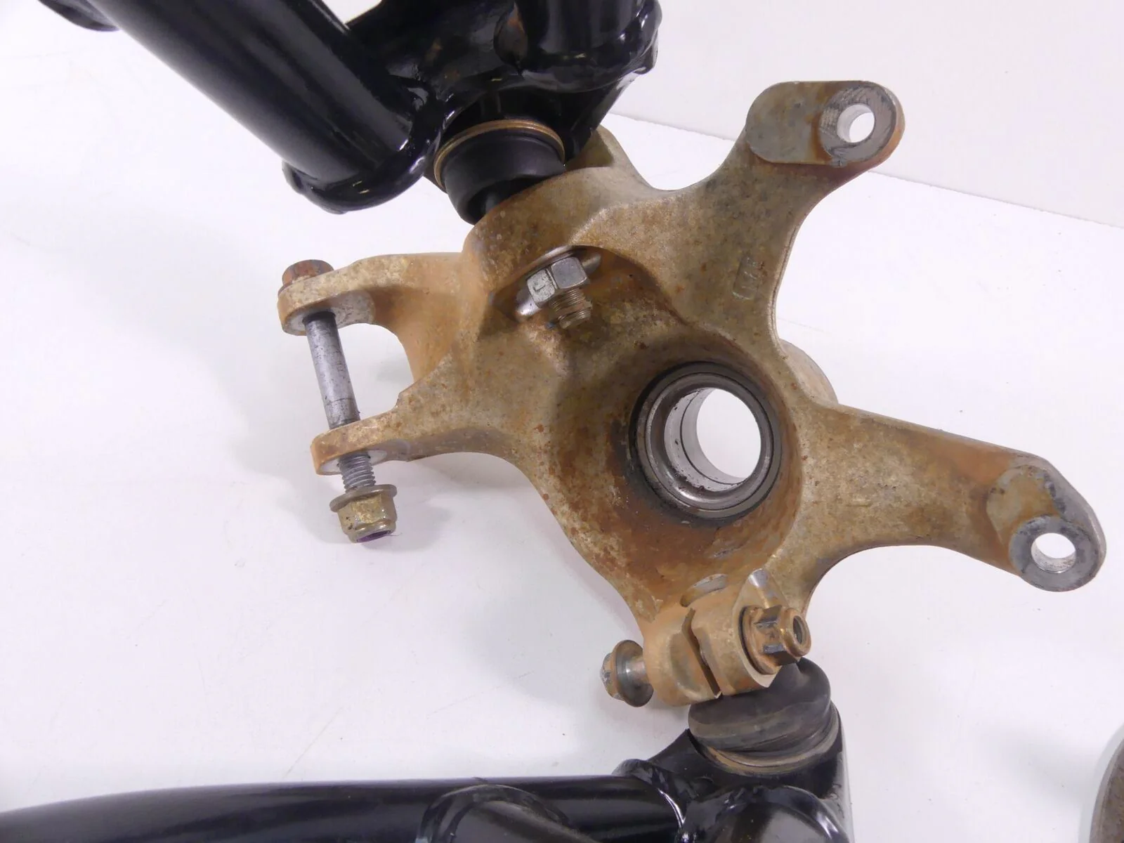 2018 Can Am Maverick X3 X DS Turbo R Front Left Control Arm Knee Assy 703501047 - Image 5