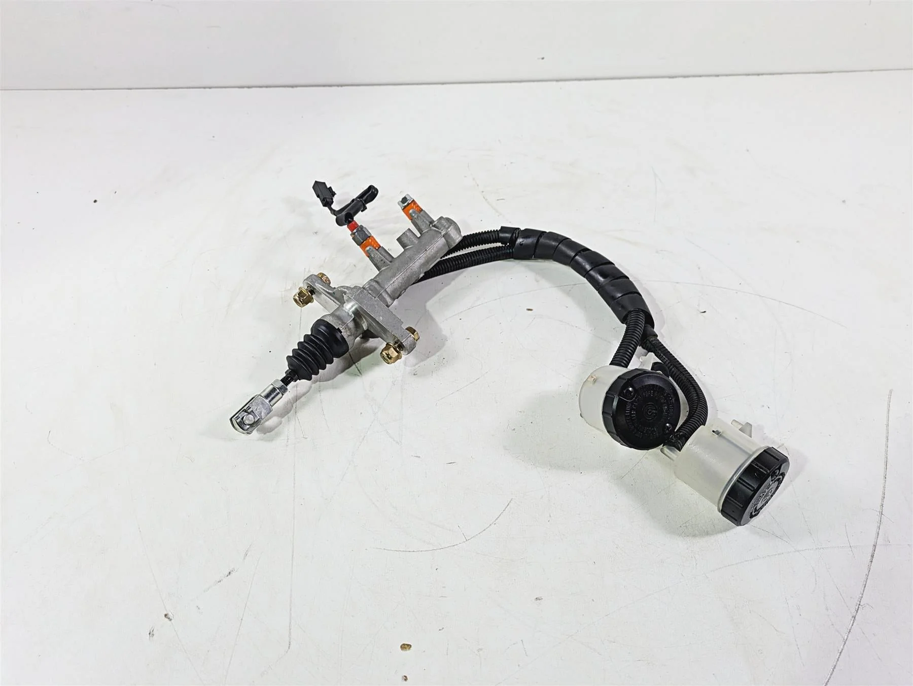 2018 Can Am Maverick X3 XRC Turbo R Brembo Main Brake Master Cylinder 705601549 - Image 11