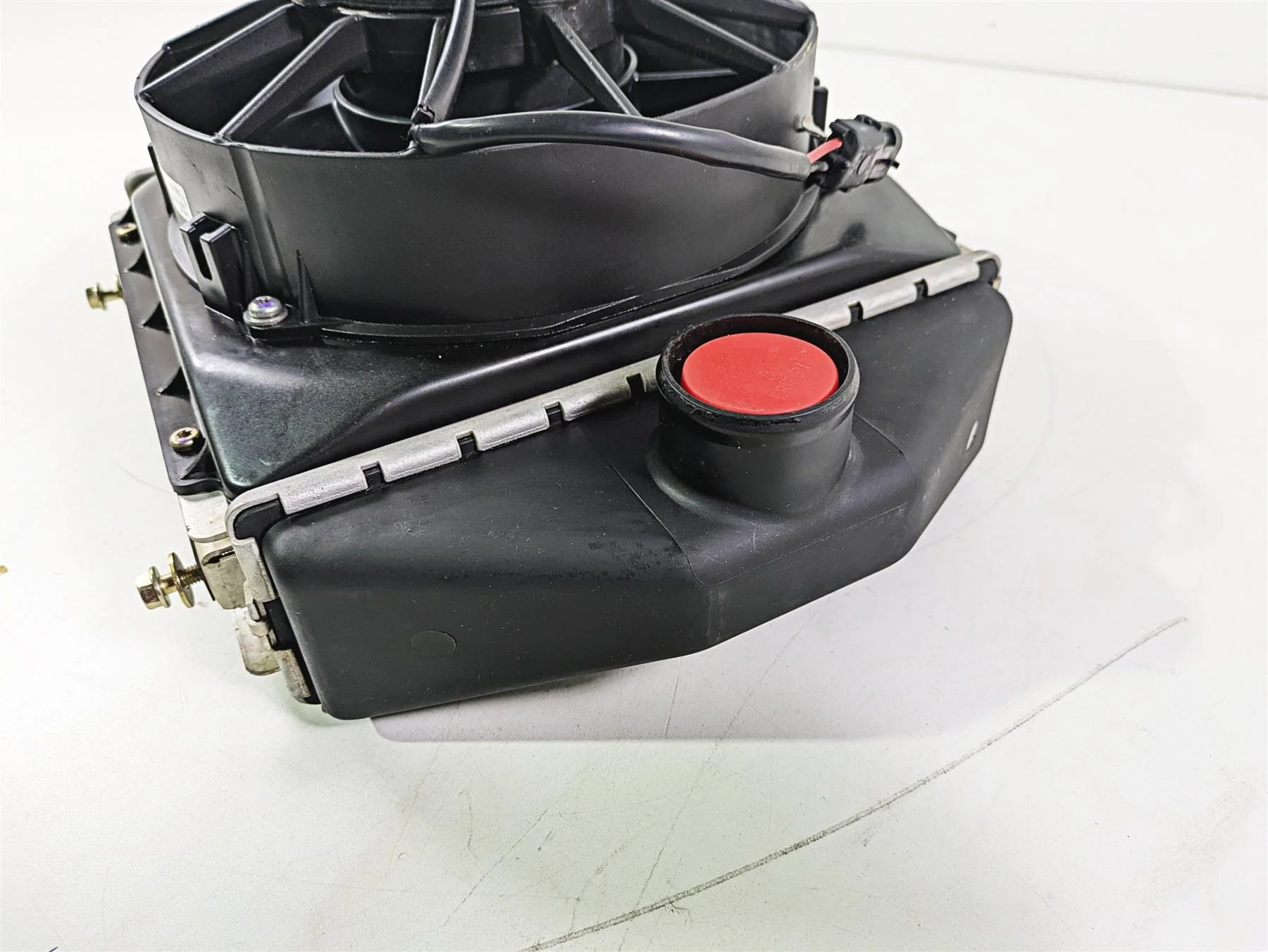 2018 Can Am Maverick X3 XRC Turbo R Intercooler Radiator Fan Set 707800782 - Image 5