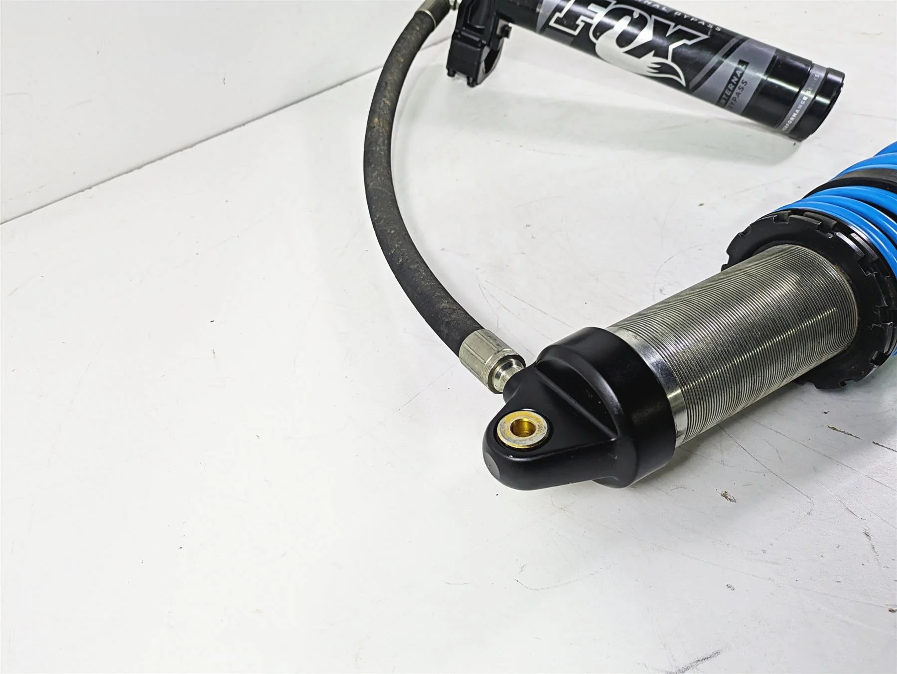 2018 Can Am Maverick X3 XRC Turbo R Left Rear Shock Damper Fox Blue 706002255 - Image 9