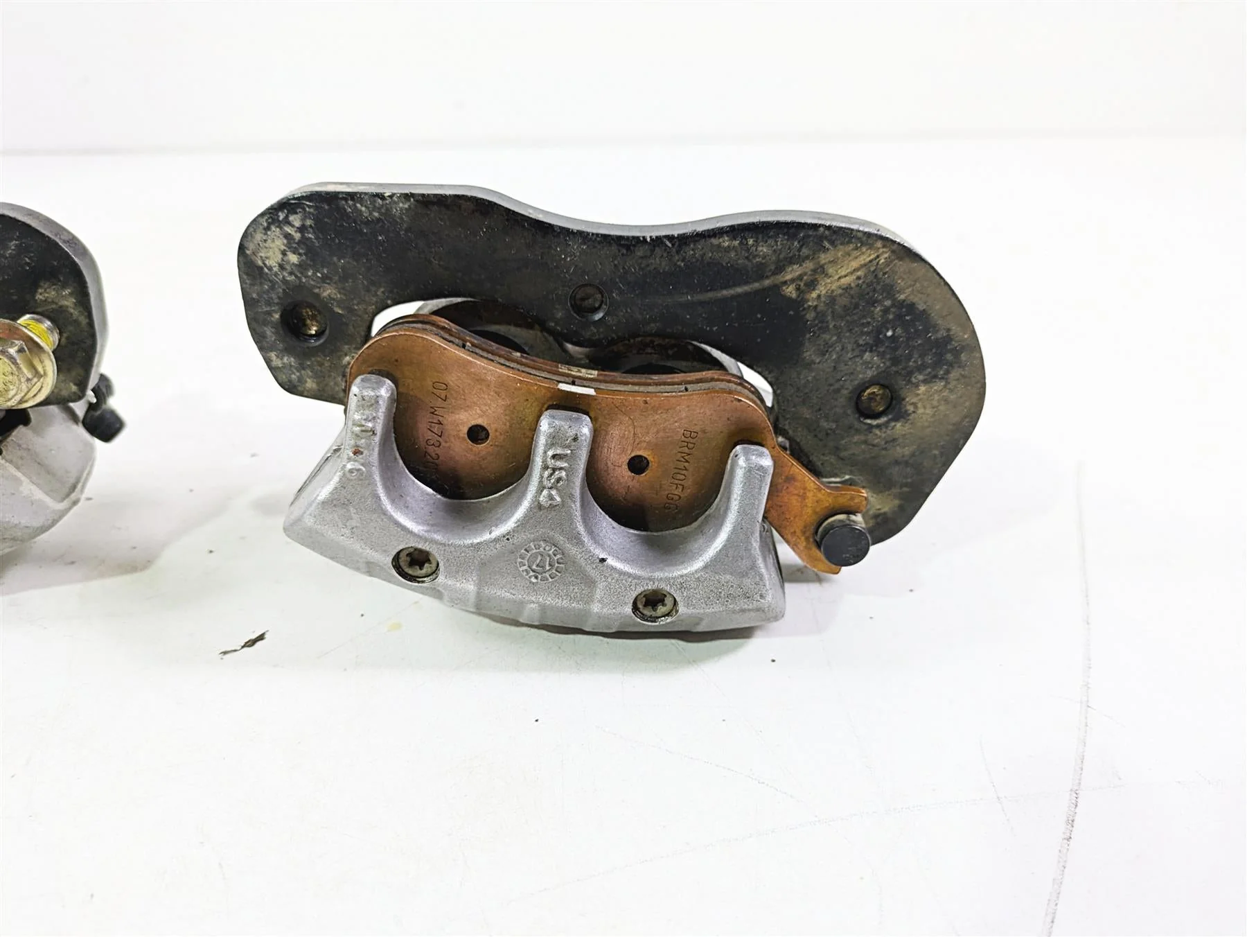 2018 Can Am Maverick X3 XRC Turbo R Rear Brake Caliper Set 705601514 705601515 - Image 12