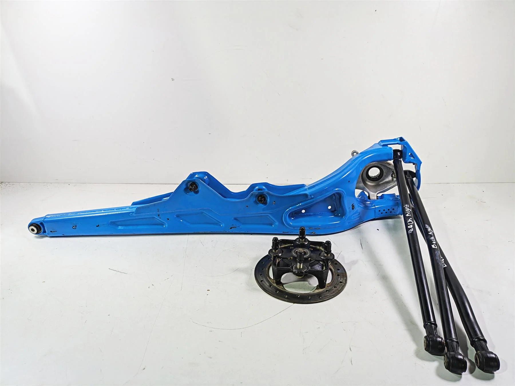 2018 Can Am Maverick X3 XRC Turbo R Rear Right Trailing Arm 72" Blue 706002956