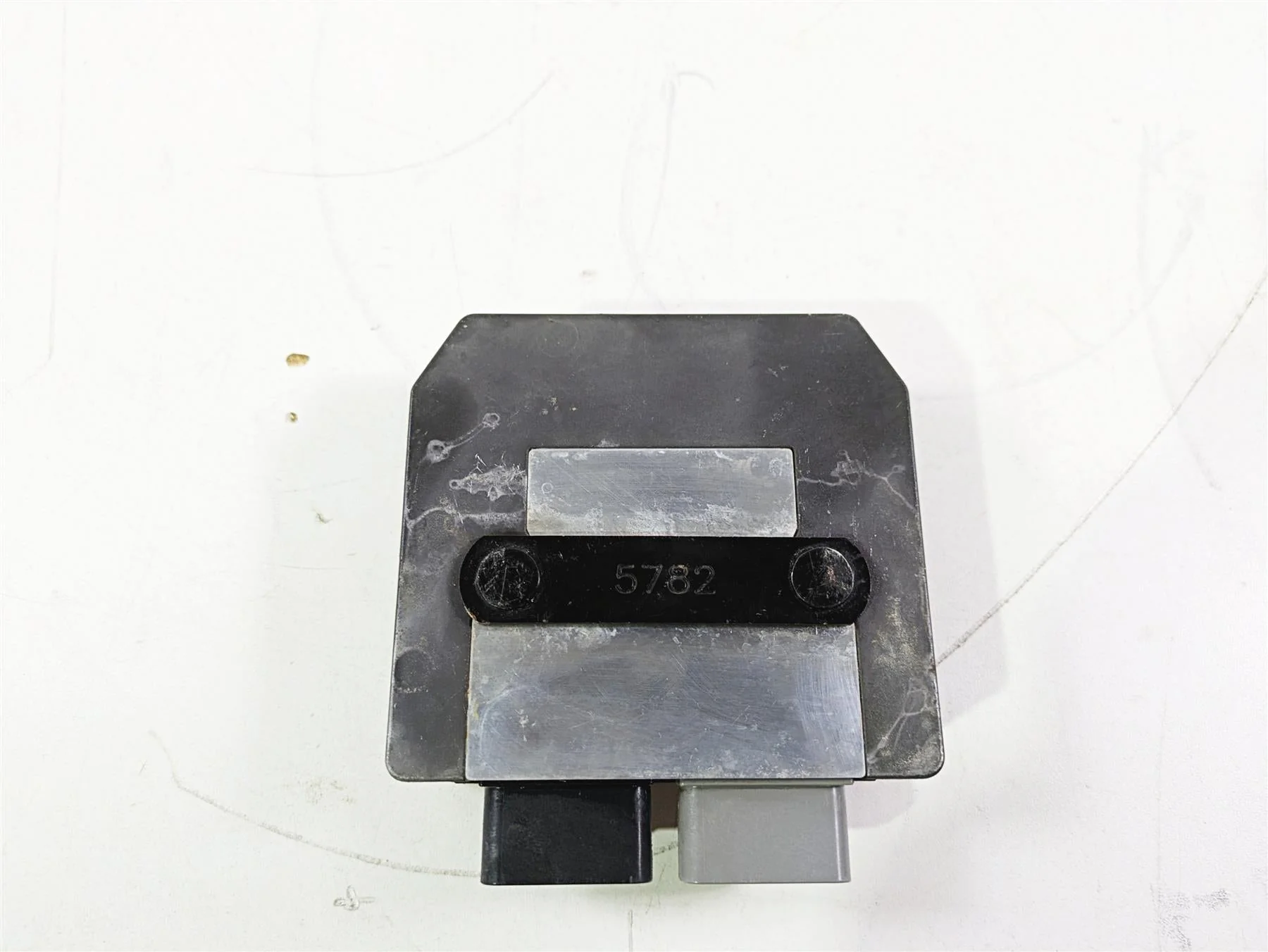 2018 Can Am Maverick X3 XRC Turbo R Rectifier Voltage Regulator 710005568 - Image 9