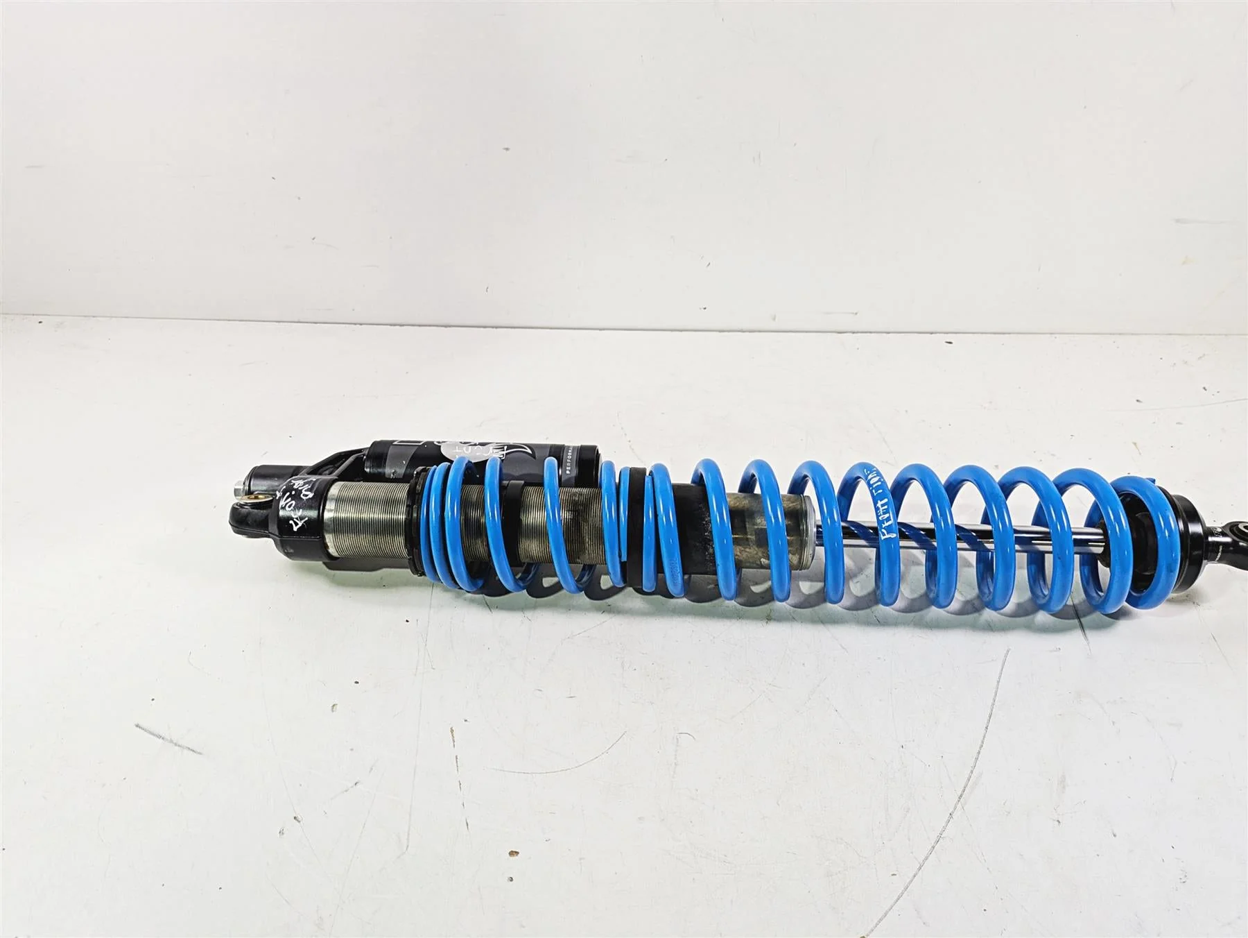 2018 Can Am Maverick X3 XRC Turbo R Right Front Shock Damper Fox Blue 706202857 - Image 3