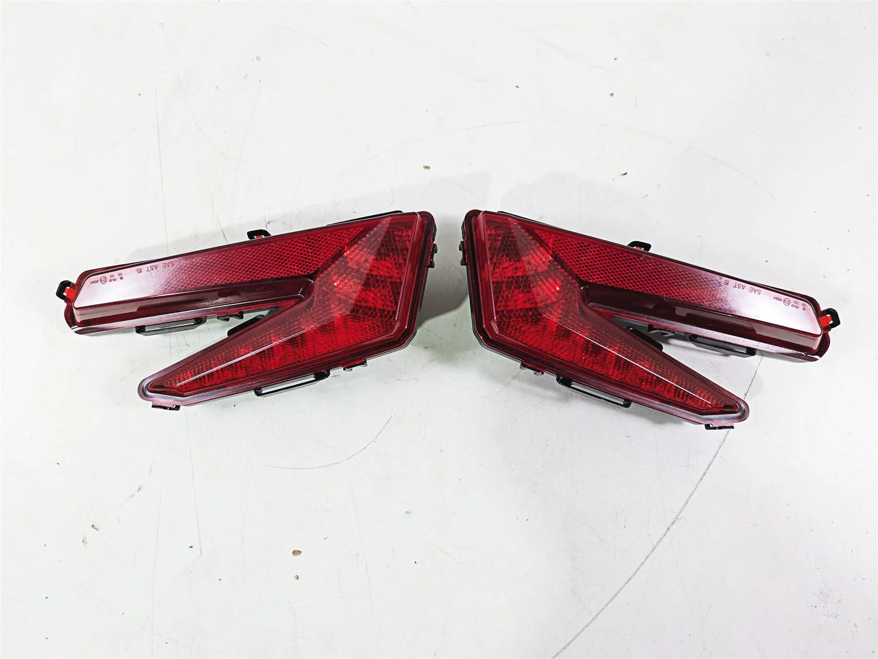 2018 Can Am Maverick X3 XRC Turbo R Taillight Tail Brake Light Set 710004743 - Image 6