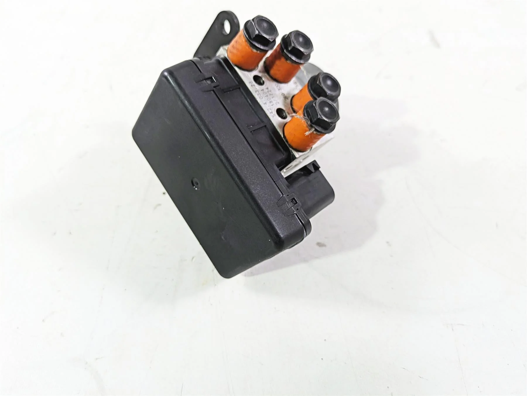 2018 Ducati Hypermotard 939 SP Abs Brake Pump Module Unit 54240402A - Image 10