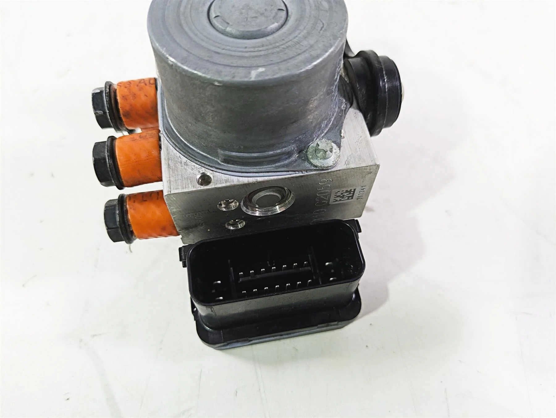 2018 Ducati Hypermotard 939 SP Abs Brake Pump Module Unit 54240402A - Image 11