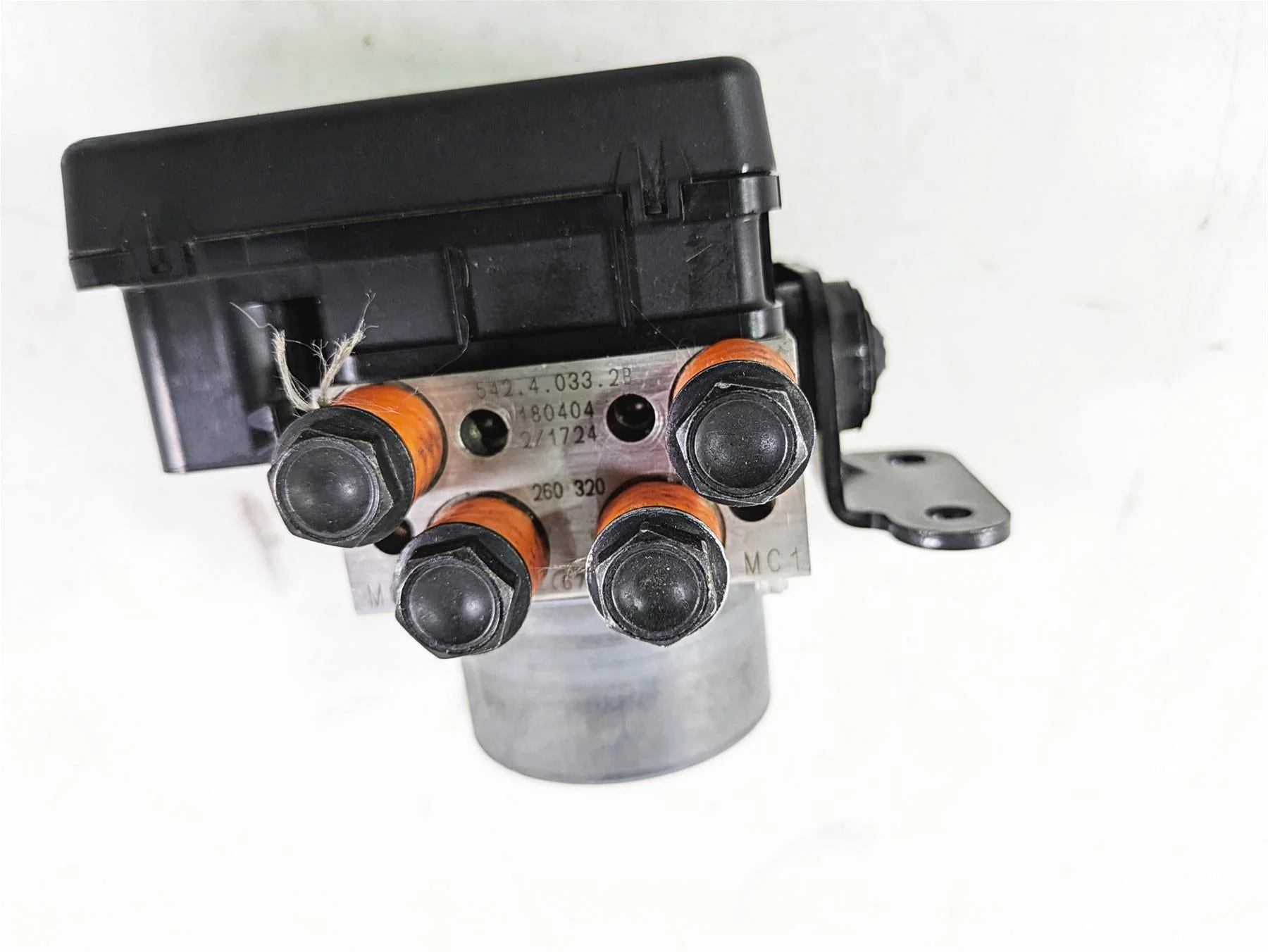 2018 Ducati Hypermotard 939 SP Abs Brake Pump Module Unit 54240402A - Image 6