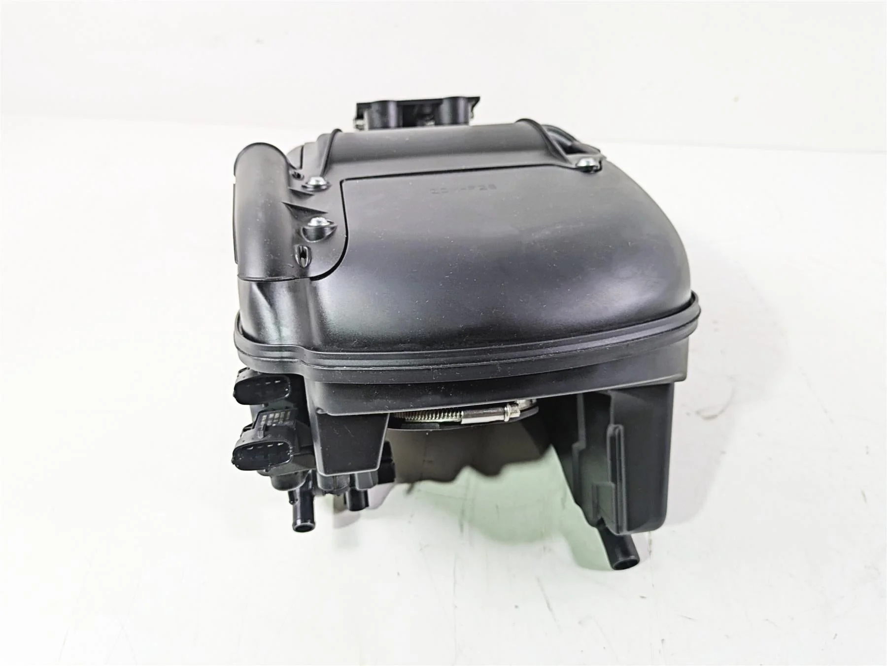 2018 Ducati Hypermotard 939 SP Air Box Cleaner Breather Filter 44212691B - Image 4