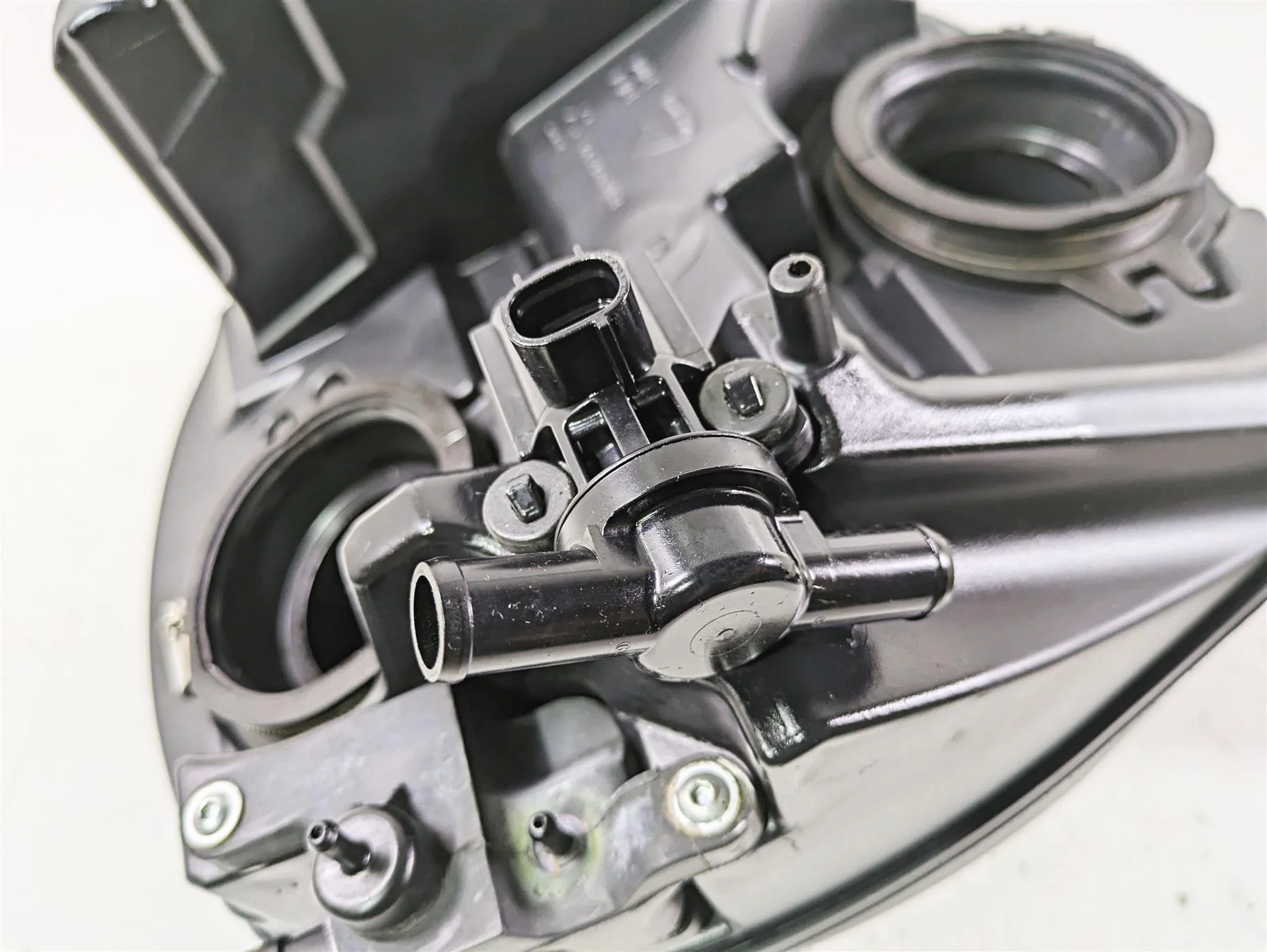 2018 Ducati Hypermotard 939 SP Air Box Cleaner Breather Filter 44212691B - Image 9