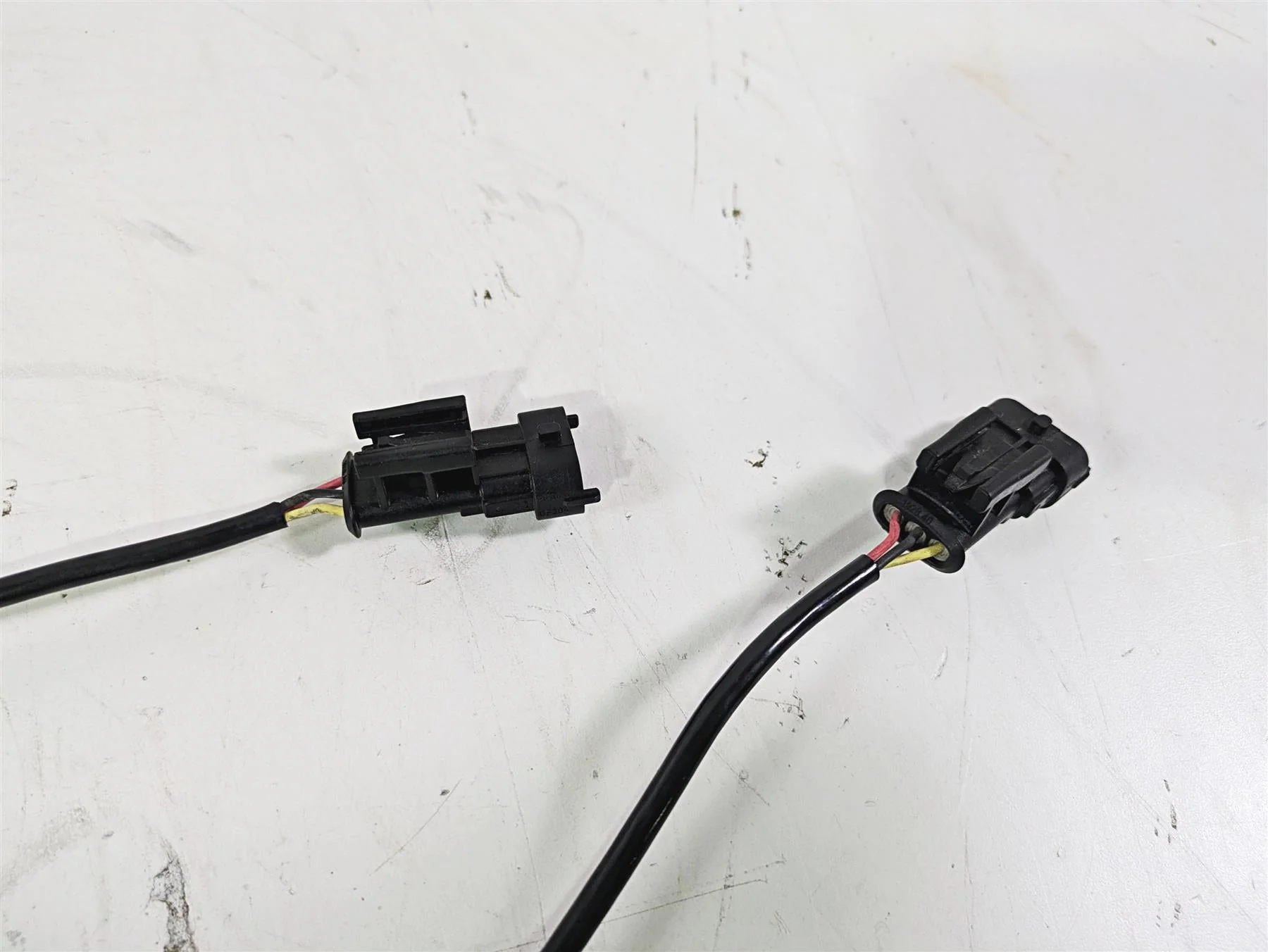 2018 Ducati Hypermotard 939 SP Beru Ignition Coil Set 38010145B - Image 5