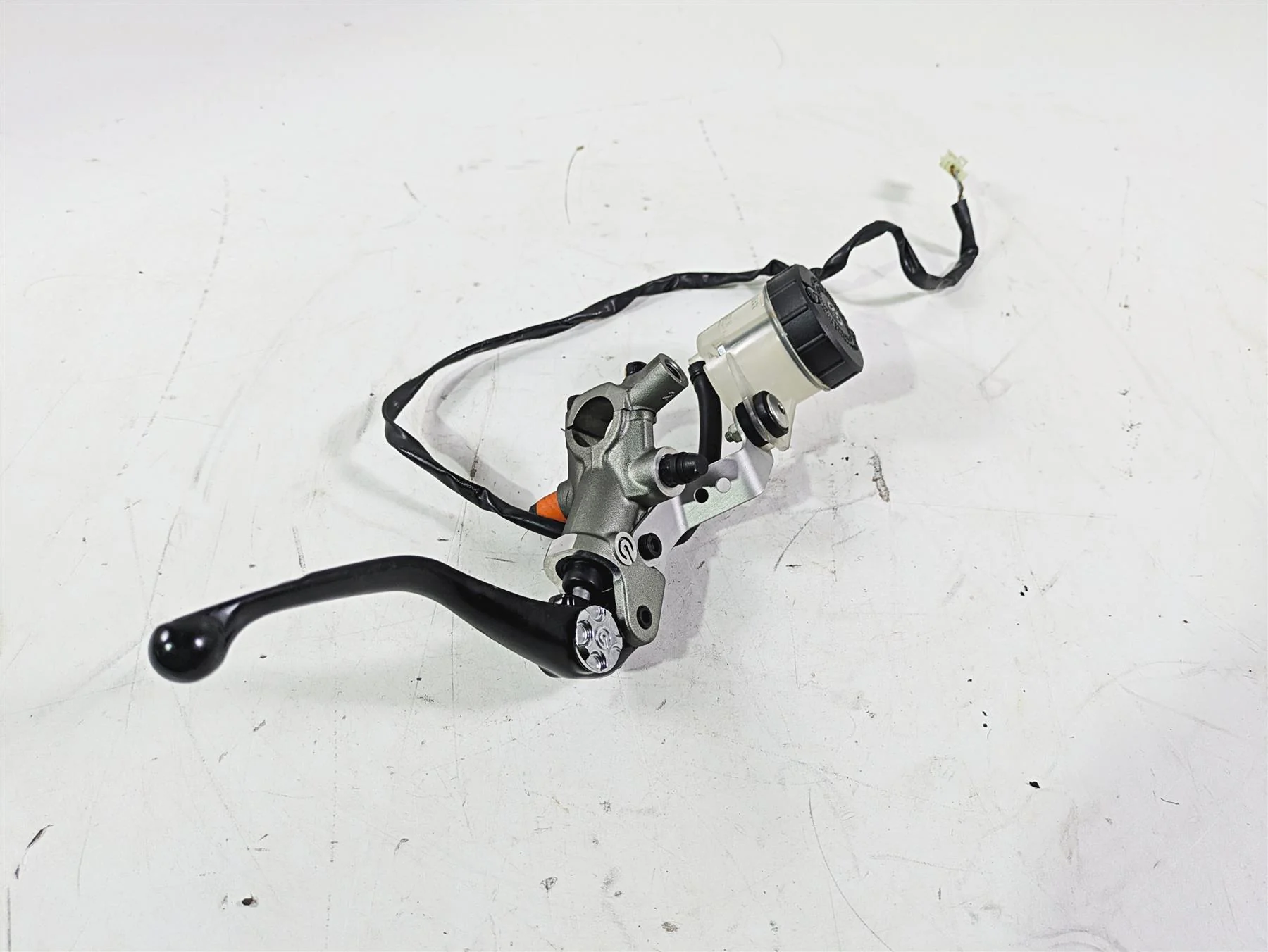 2018 Ducati Hypermotard 939 SP Brembo Front Radial Brake Master Cylin 62440821A - Image 2