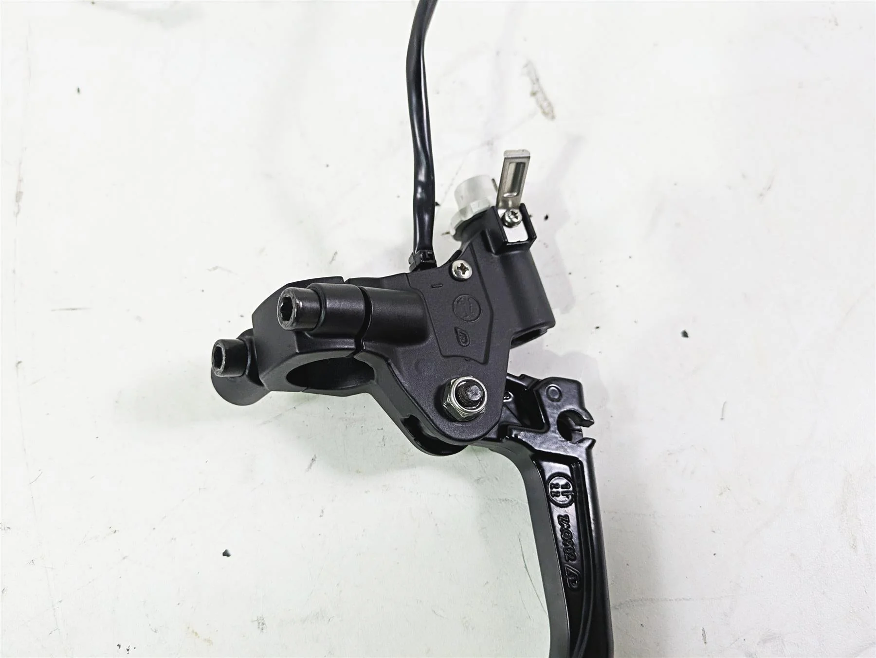 2018 Ducati Hypermotard 939 SP Clutch Perch & Lever & Switch 63620021C - Image 8