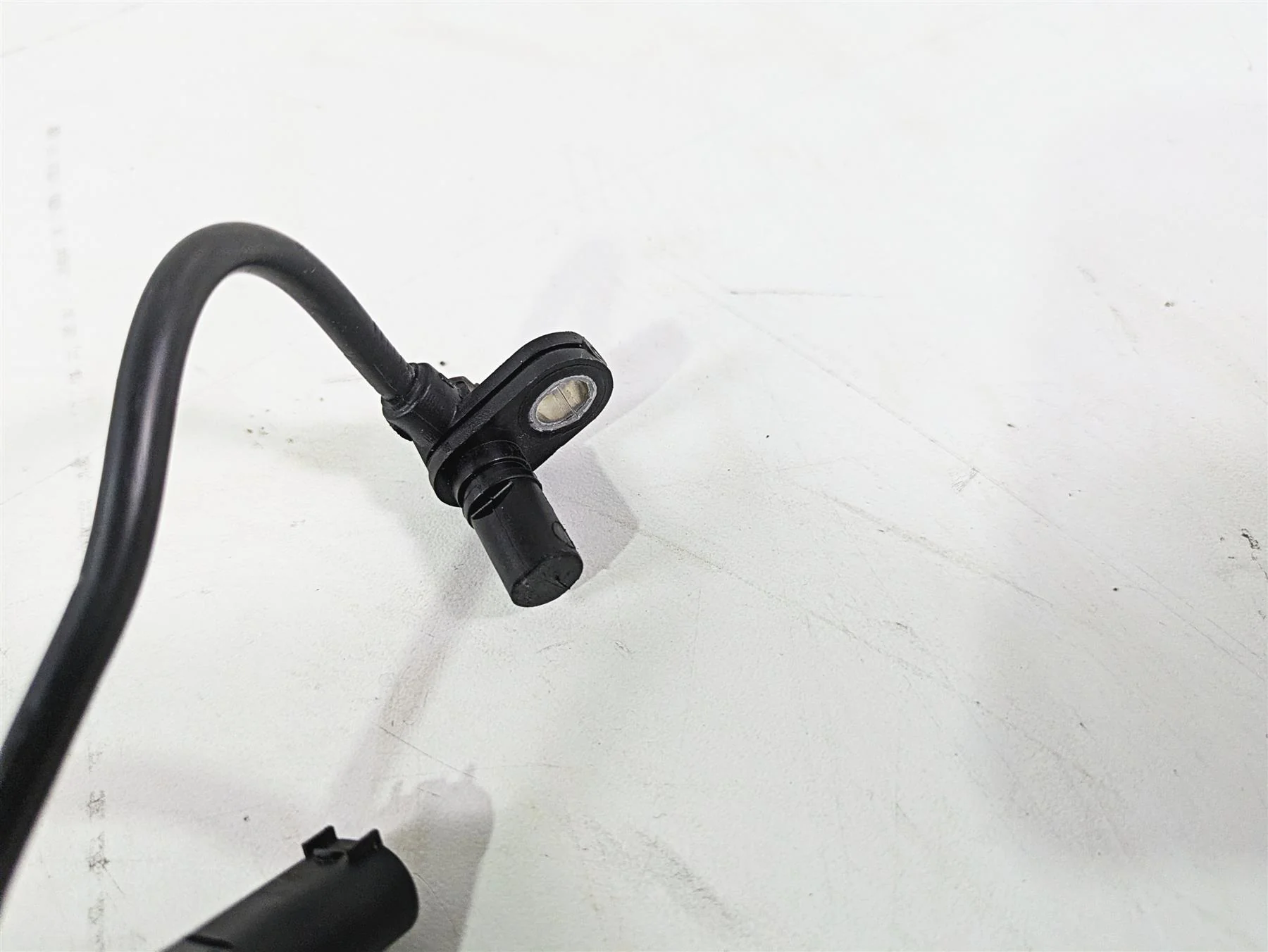 2018 Ducati Hypermotard 939 SP Front Abs Brake Speed Sensor 55212121B - Image 4