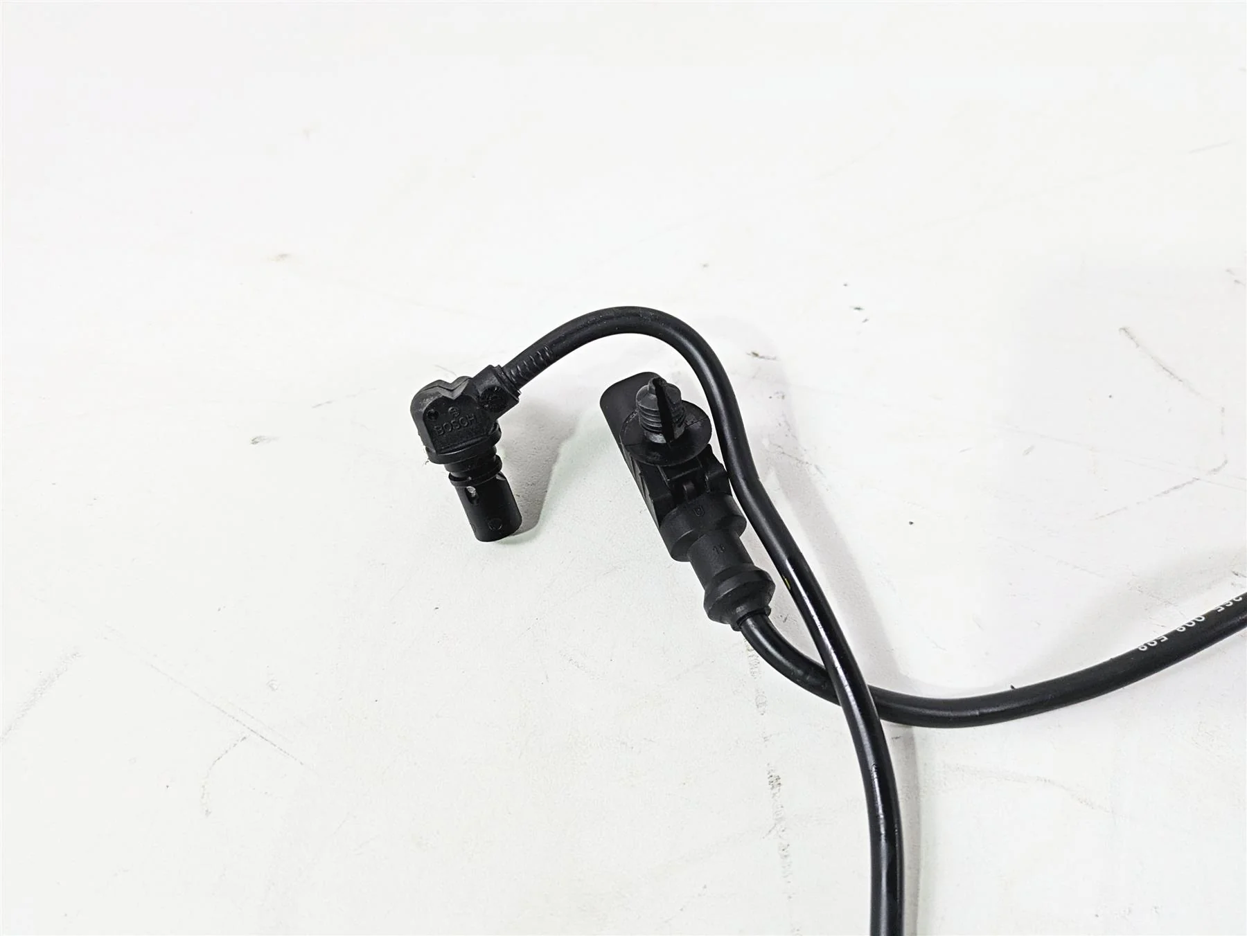 2018 Ducati Hypermotard 939 SP Front Abs Brake Speed Sensor 55212121B - Image 9